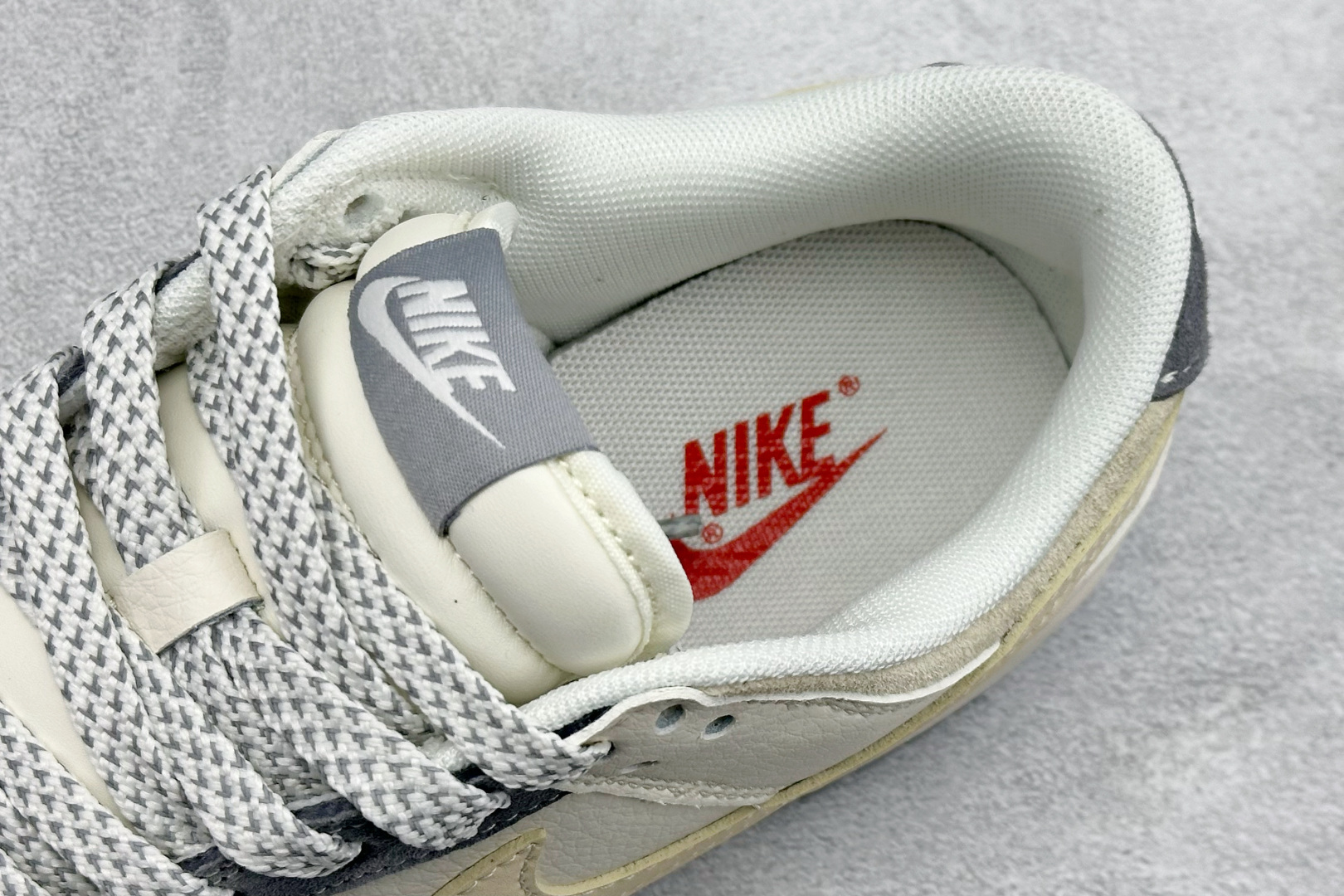 260 Nike SB Dunk Low 马年限定 高端定制 低帮休闲板鞋 ZH2598-809-Chinese UA Cheap High Quatity Brand Clothes Bags handbags Sneakers wholesale wholesaler seller from China Factory suppliers Fashion Clothing Shoes best Quality Beautiful Price 260 Nike SB Dunk Low 马年限定 高端定制 低帮休闲板鞋 ZH2598-809