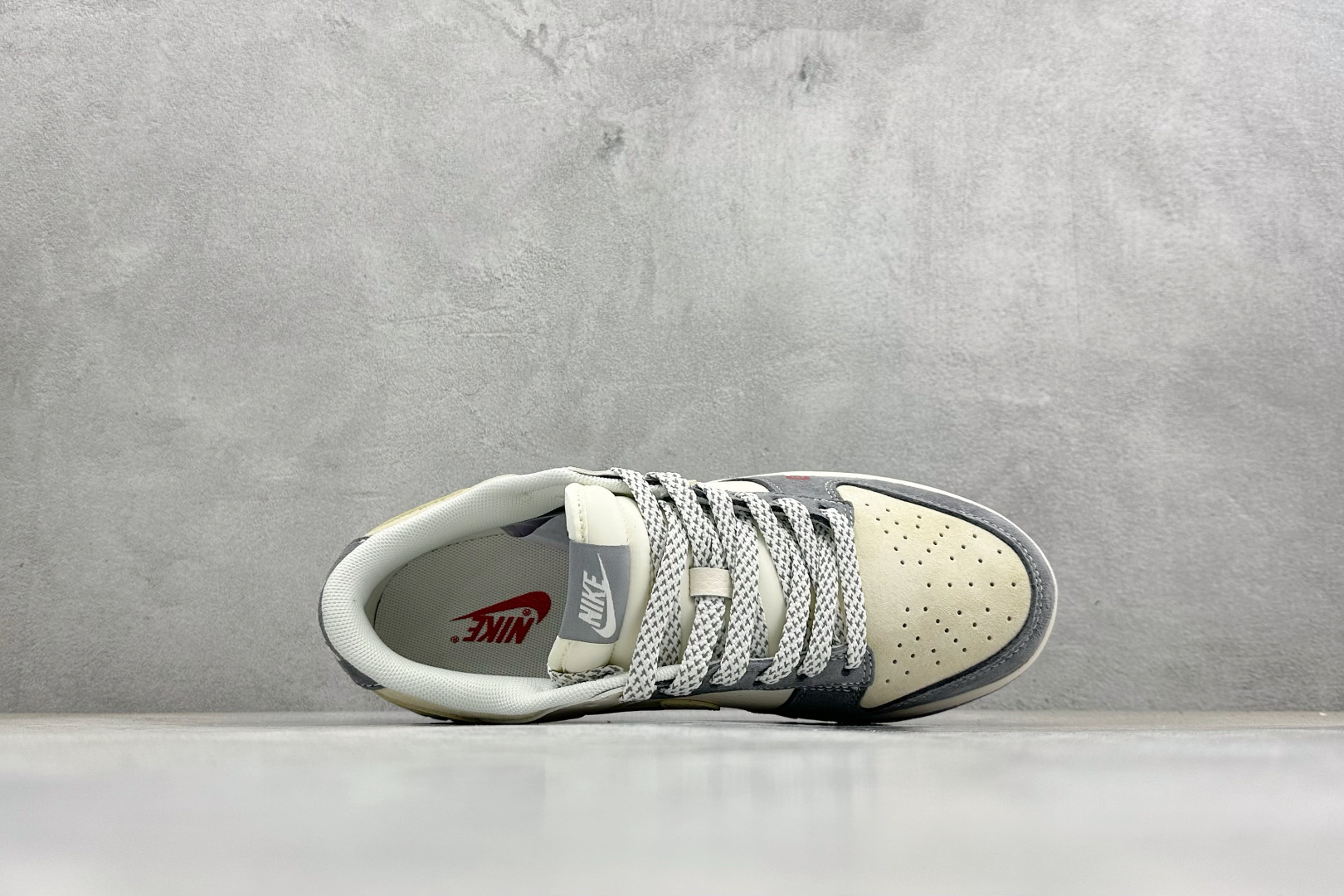 260 Nike SB Dunk Low 马年限定 高端定制 低帮休闲板鞋 ZH2598-809-Chinese UA Cheap High Quatity Brand Clothes Bags handbags Sneakers wholesale wholesaler seller from China Factory suppliers Fashion Clothing Shoes best Quality Beautiful Price 260 Nike SB Dunk Low 马年限定 高端定制 低帮休闲板鞋 ZH2598-809