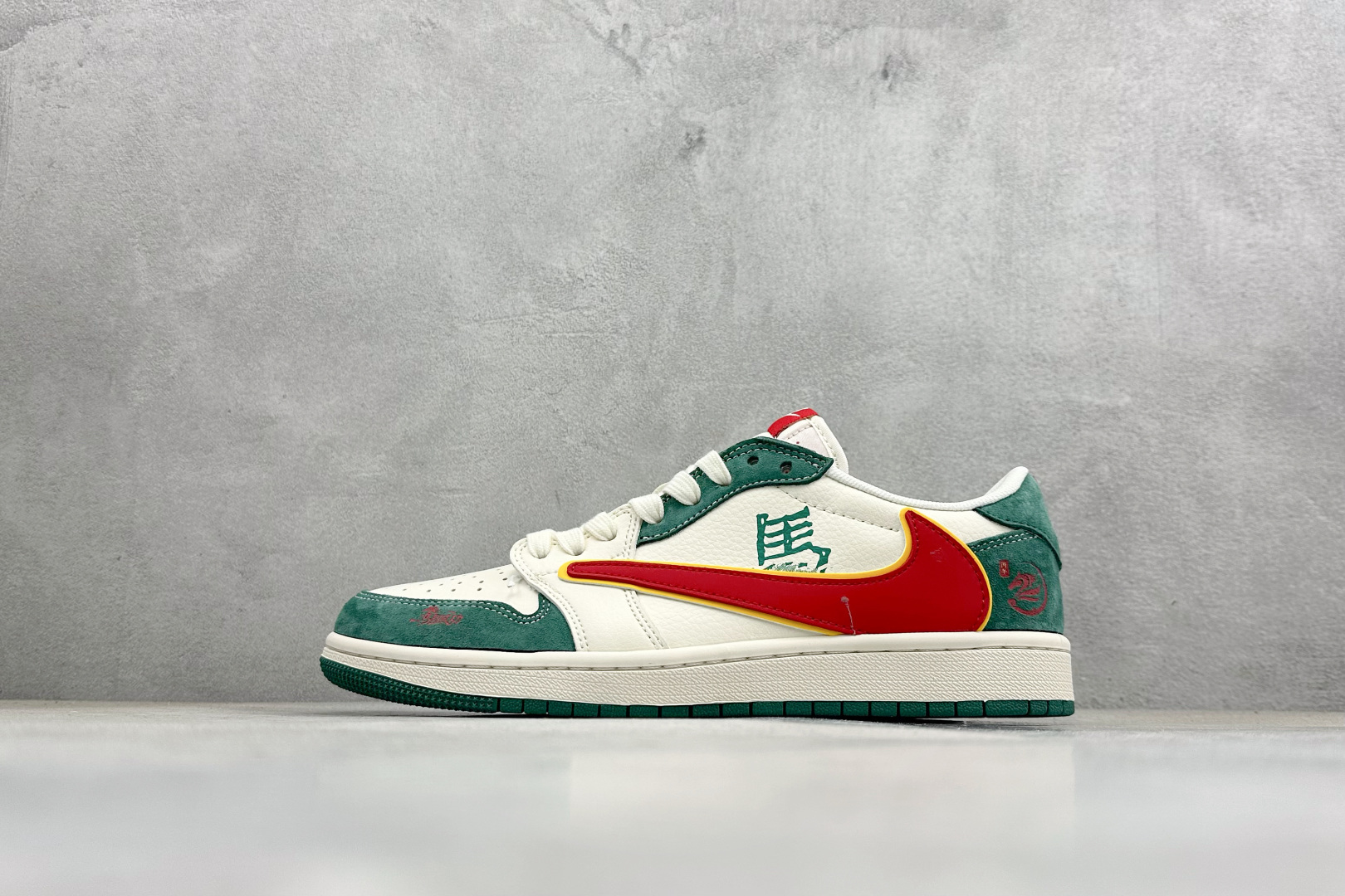 260 Air Jordan 1 Low AJ1 乔1 马年限定 高端定制 倒钩低帮复古篮球鞋 SD6868-119-Chinese UA Cheap High Quatity Brand Clothes Bags handbags Sneakers wholesale wholesaler seller from China Factory suppliers Fashion Clothing Shoes best Quality Beautiful Price 260 Air Jordan 1 Low AJ1 乔1 马年限定 高端定制 倒钩低帮复古篮球鞋 SD6868-119