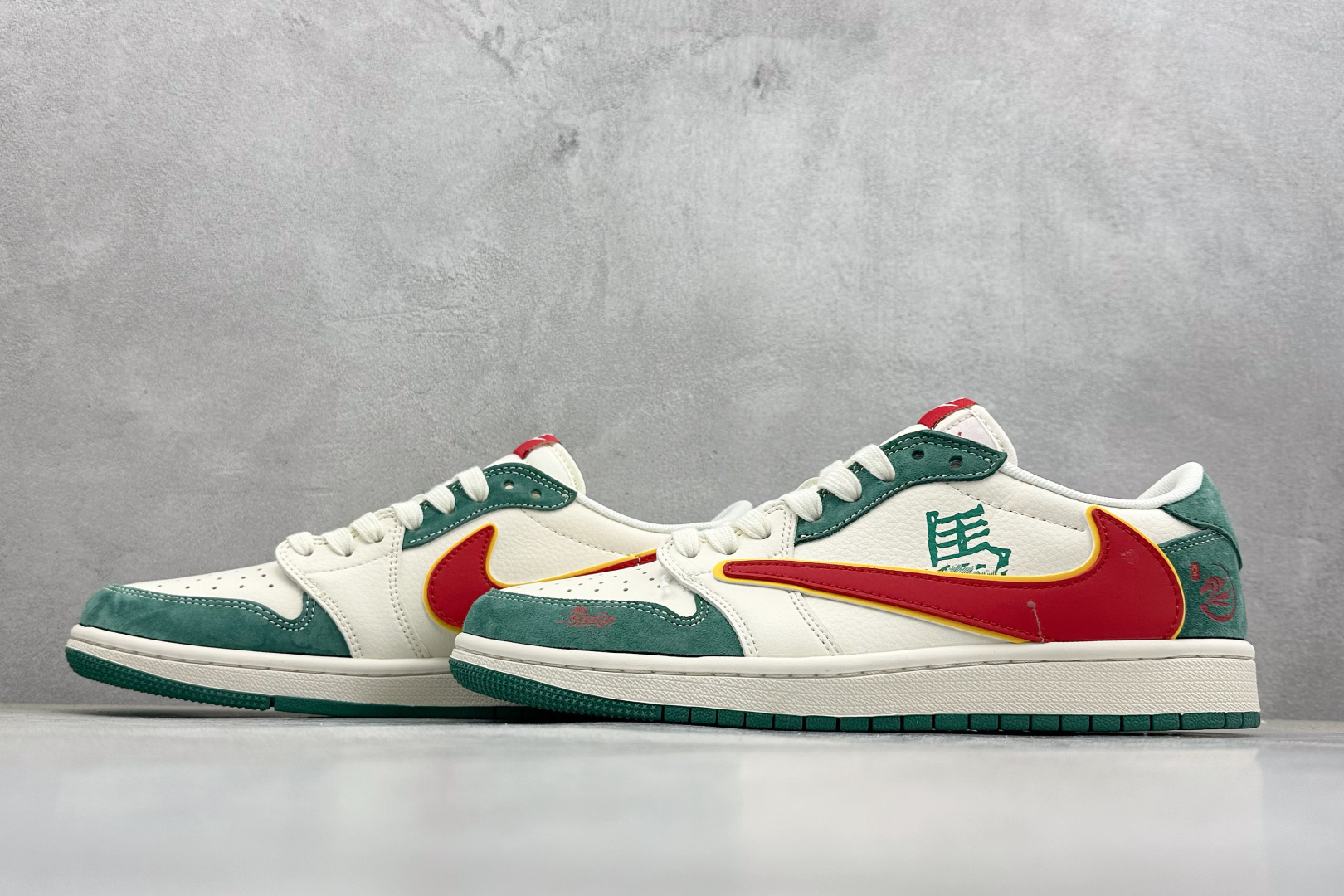 260 Air Jordan 1 Low AJ1 乔1 马年限定 高端定制 倒钩低帮复古篮球鞋 SD6868-119-Chinese UA Cheap High Quatity Brand Clothes Bags handbags Sneakers wholesale wholesaler seller from China Factory suppliers Fashion Clothing Shoes best Quality Beautiful Price 260 Air Jordan 1 Low AJ1 乔1 马年限定 高端定制 倒钩低帮复古篮球鞋 SD6868-119