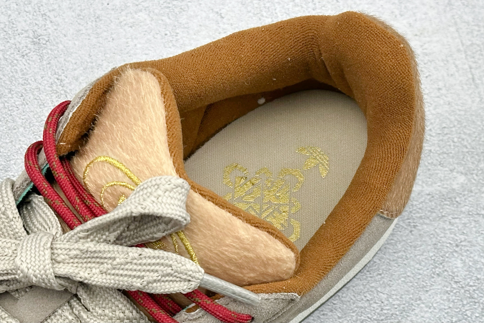 160 TG版AD Originals Campus 00s 学院系列面包风复古休闲运动板鞋 KJ8724-Chinese UA Cheap High Quatity Brand Clothes Bags handbags Sneakers wholesale wholesaler seller from China Factory suppliers Fashion Clothing Shoes best Quality Beautiful Price 160 TG版AD Originals Campus 00s 学院系列面包风复古休闲运动板鞋 KJ8724