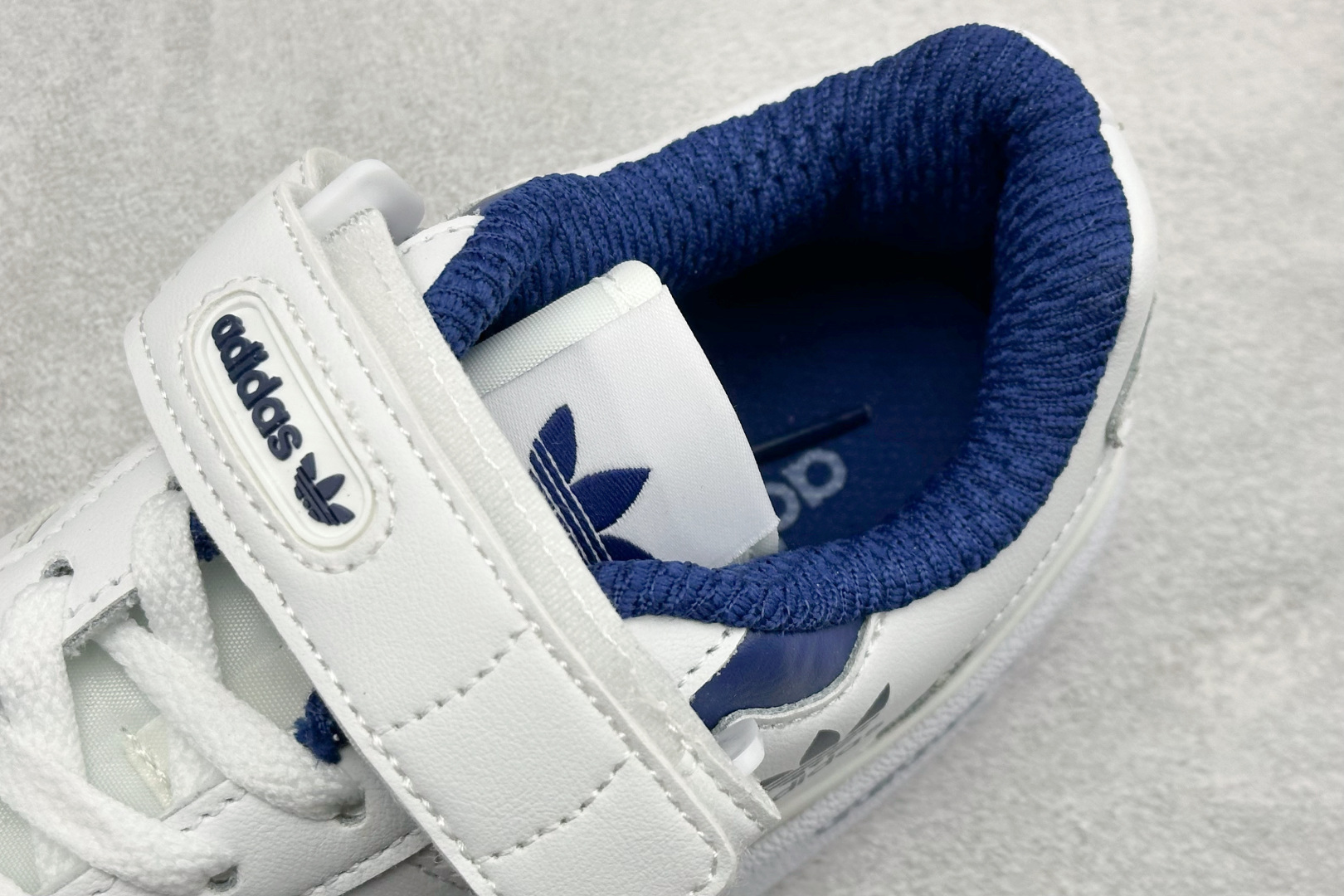 160 HX版AD Forum 84 Low 低帮百搭潮流休闲运动板鞋 H01573-Chinese UA Cheap High Quatity Brand Clothes Bags handbags Sneakers wholesale wholesaler seller from China Factory suppliers Fashion Clothing Shoes best Quality Beautiful Price 160 HX版AD Forum 84 Low 低帮百搭潮流休闲运动板鞋 H01573