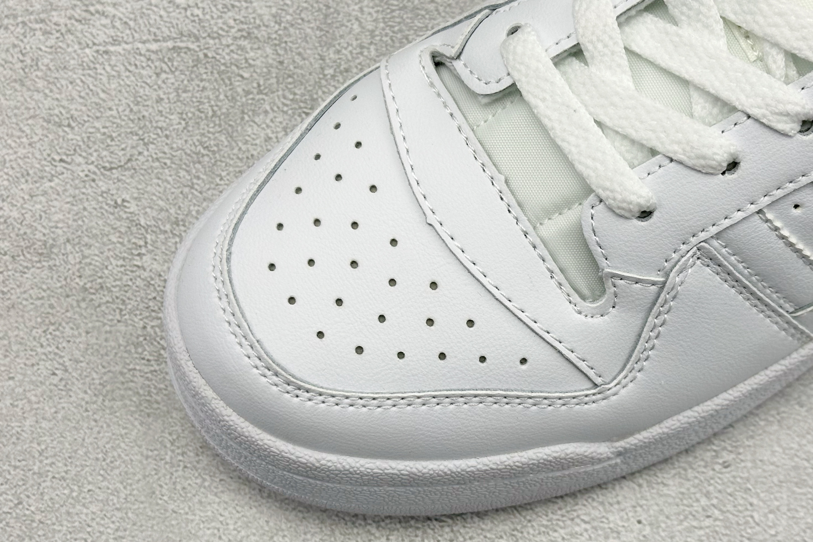 160 HX版AD Forum 84 Low 低帮百搭潮流休闲运动板鞋 JQ8734-Chinese UA Cheap High Quatity Brand Clothes Bags handbags Sneakers wholesale wholesaler seller from China Factory suppliers Fashion Clothing Shoes best Quality Beautiful Price 160 HX版AD Forum 84 Low 低帮百搭潮流休闲运动板鞋 JQ8734