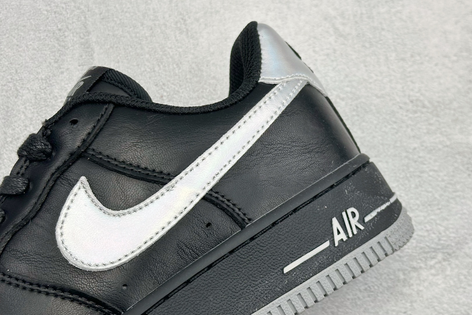 260 SC版Nike Air Force 1'07 Low 墨夜幻银 空军一号低帮休闲板鞋 FZ0627-010-Chinese UA Cheap High Quatity Brand Clothes Bags handbags Sneakers wholesale wholesaler seller from China Factory suppliers Fashion Clothing Shoes best Quality Beautiful Price 260 SC版Nike Air Force 1'07 Low 墨夜幻银 空军一号低帮休闲板鞋 FZ0627-010