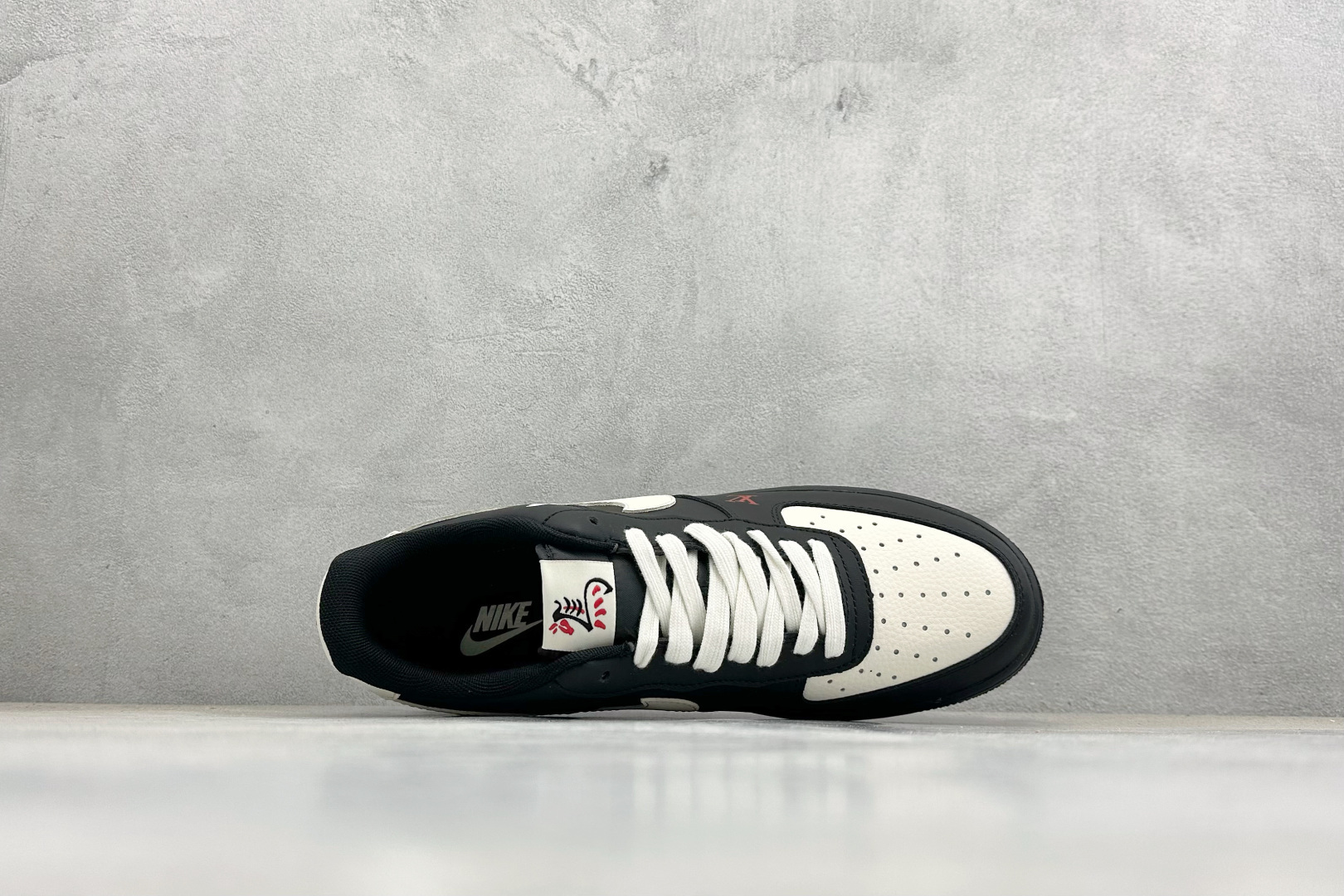 260 SC版Nike Air Force 1'07 Low 马年限定 墨白凝脂 空军一号低帮休闲板鞋 FV3694-104-Chinese UA Cheap High Quatity Brand Clothes Bags handbags Sneakers wholesale wholesaler seller from China Factory suppliers Fashion Clothing Shoes best Quality Beautiful Price 260 SC版Nike Air Force 1'07 Low 马年限定 墨白凝脂 空军一号低帮休闲板鞋 FV3694-104