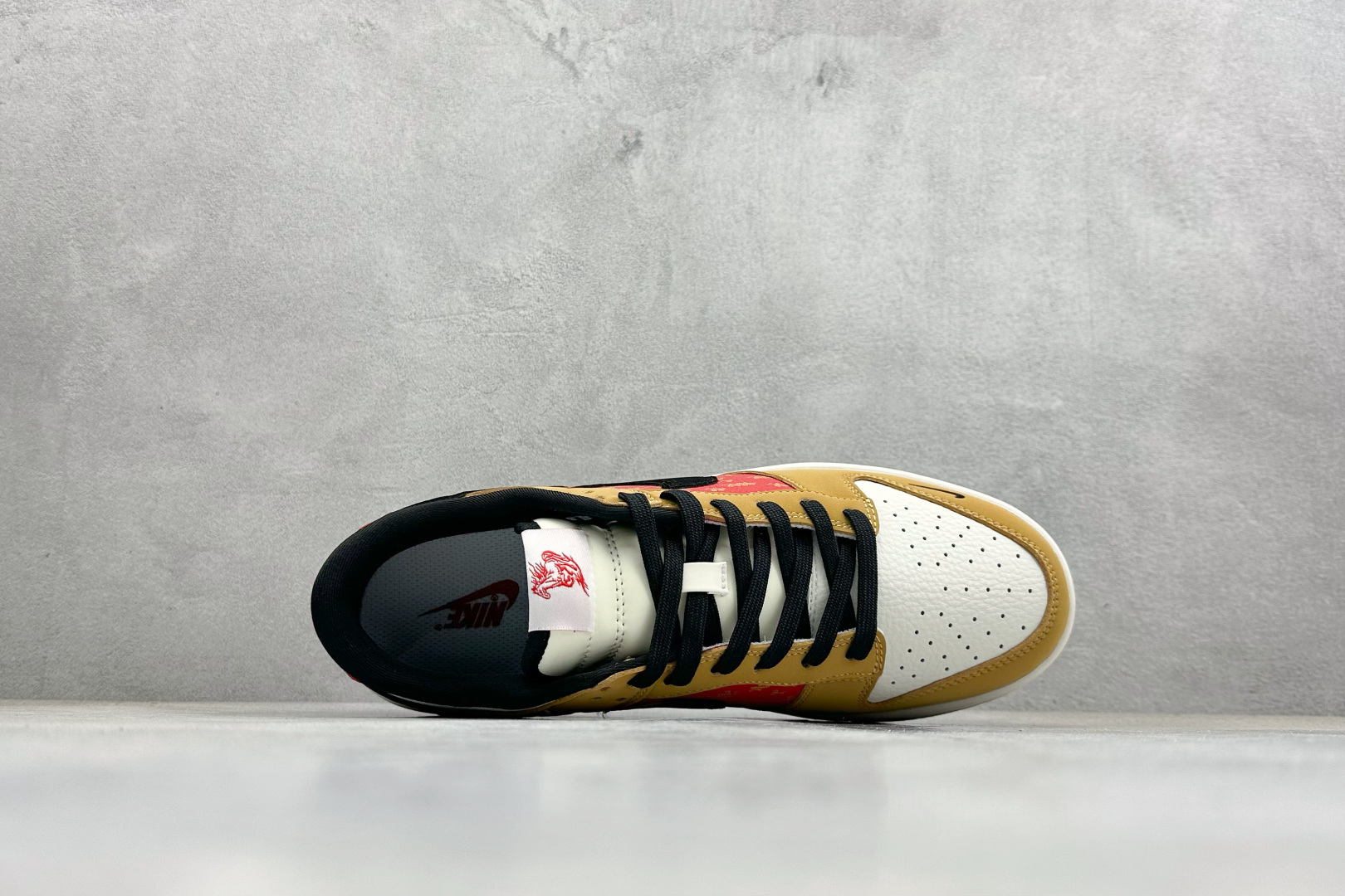 280 SC版Nike SB Dunk Low“马年限定——琥珀丹红” 高端私人定制 低帮休闲板鞋 NH0601-489