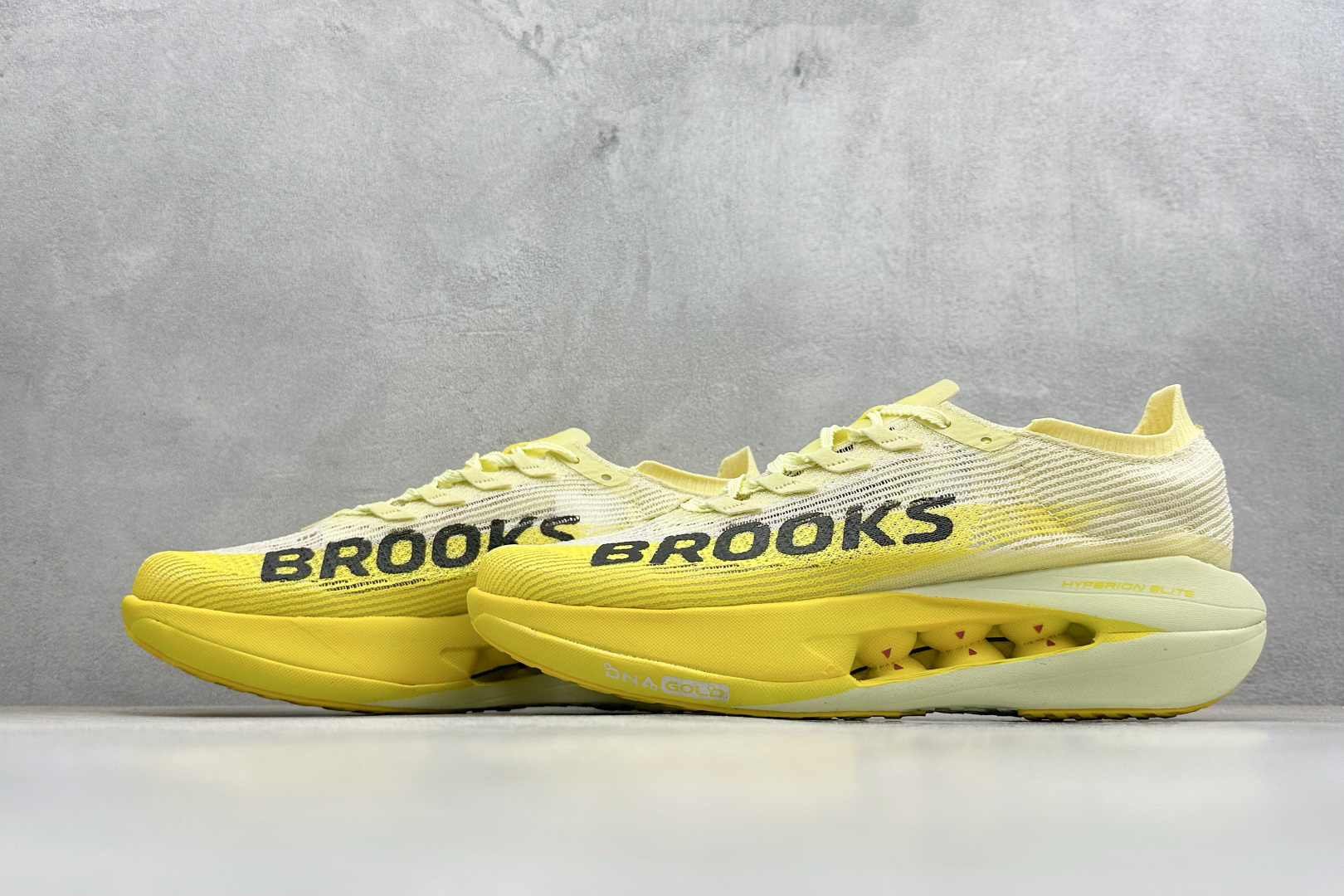 200 Brooks布鲁克斯 Hyperion EIite 5 网面耐磨透气休闲跑步鞋 100049-1D-756