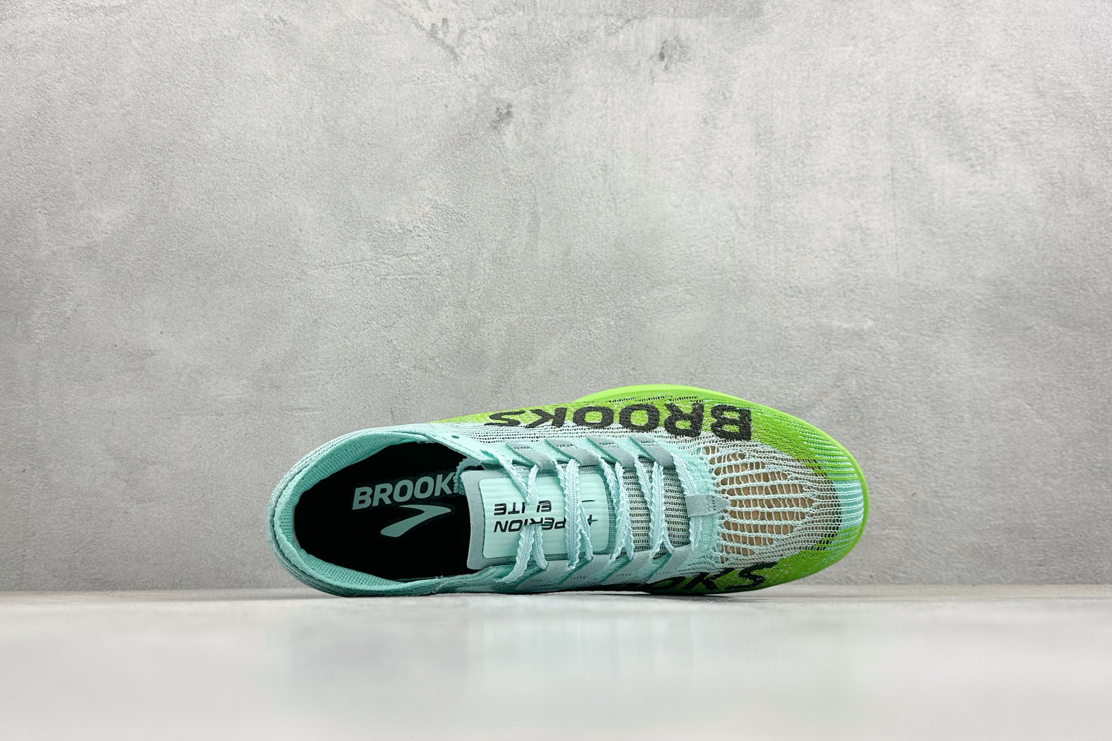 200 Brooks布鲁克斯 Hyperion EIite 5 网面耐磨透气休闲跑步鞋 100049-1D-411-Chinese UA Cheap High Quatity Brand Clothes Bags handbags Sneakers wholesale wholesaler seller from China Factory suppliers Fashion Clothing Shoes best Quality Beautiful Price 200 Brooks布鲁克斯 Hyperion EIite 5 网面耐磨透气休闲跑步鞋 100049-1D-411