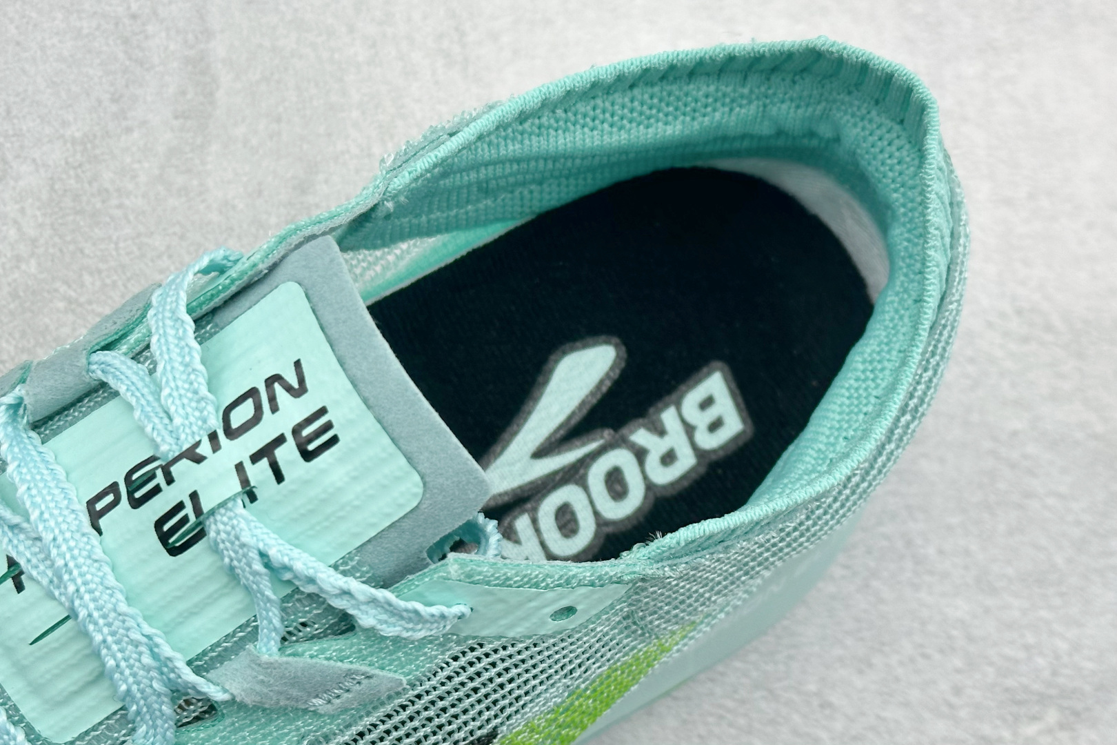 200 Brooks布鲁克斯 Hyperion EIite 5 网面耐磨透气休闲跑步鞋 100049-1D-411-Chinese UA Cheap High Quatity Brand Clothes Bags handbags Sneakers wholesale wholesaler seller from China Factory suppliers Fashion Clothing Shoes best Quality Beautiful Price 200 Brooks布鲁克斯 Hyperion EIite 5 网面耐磨透气休闲跑步鞋 100049-1D-411
