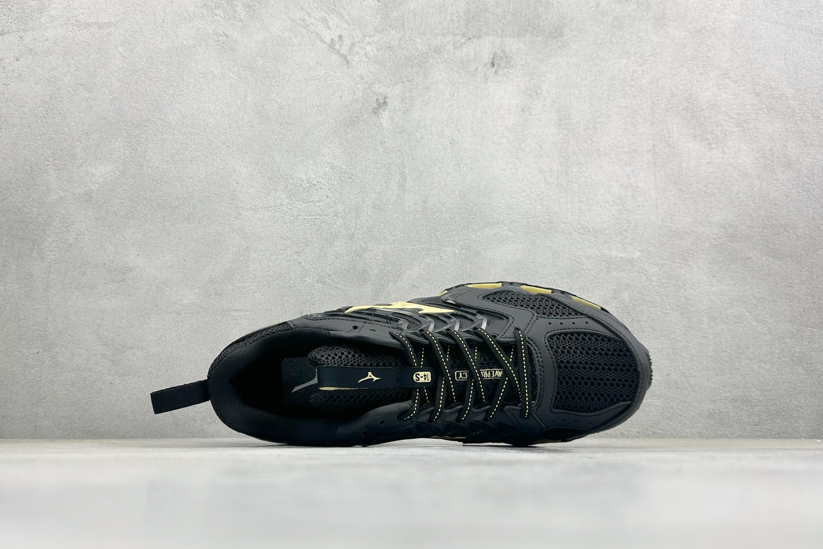Mizuno 美津侬 WAVE PROPHECY 14S 复古时尚休闲舒适运动跑步鞋 J1GC25 Mizuno 美津侬 WAVE PROPHECY 14S 复古时尚休闲舒适运动跑步鞋 J1GC25