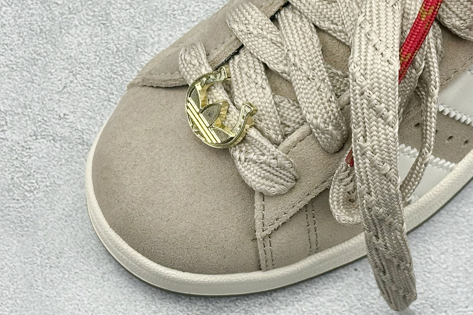 180 Adidas CAMPUS 00s 面包鞋复古休闲板鞋 KJ8724