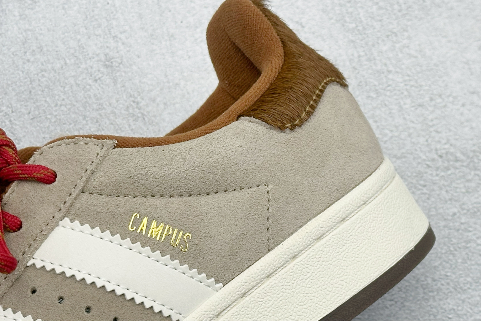 180 Adidas CAMPUS 00s 面包鞋复古休闲板鞋 KJ8724