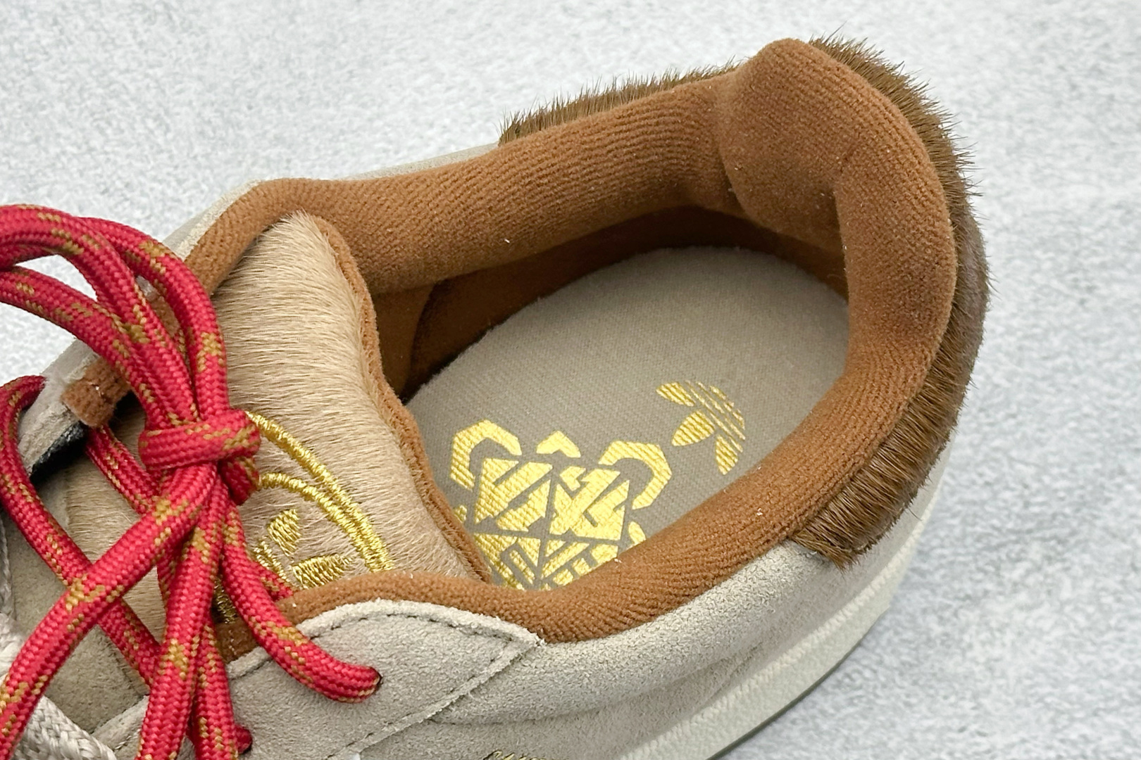 180 Adidas CAMPUS 00s 面包鞋复古休闲板鞋 KJ8724
