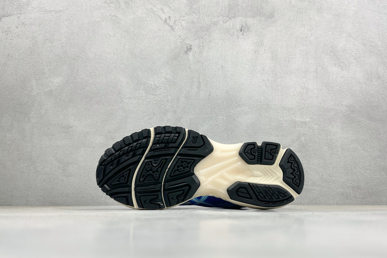 200 Asics Gel-Nimbus 10.1 亚瑟士复古透气休闲鞋缓震耐磨跑步鞋 MVC012398-Chinese UA Cheap High Quatity Brand Clothes Bags handbags Sneakers wholesale wholesaler seller from China Factory suppliers Fashion Clothing Shoes best Quality Beautiful Price 200 Asics Gel-Nimbus 10.1 亚瑟士复古透气休闲鞋缓震耐磨跑步鞋 MVC012398
