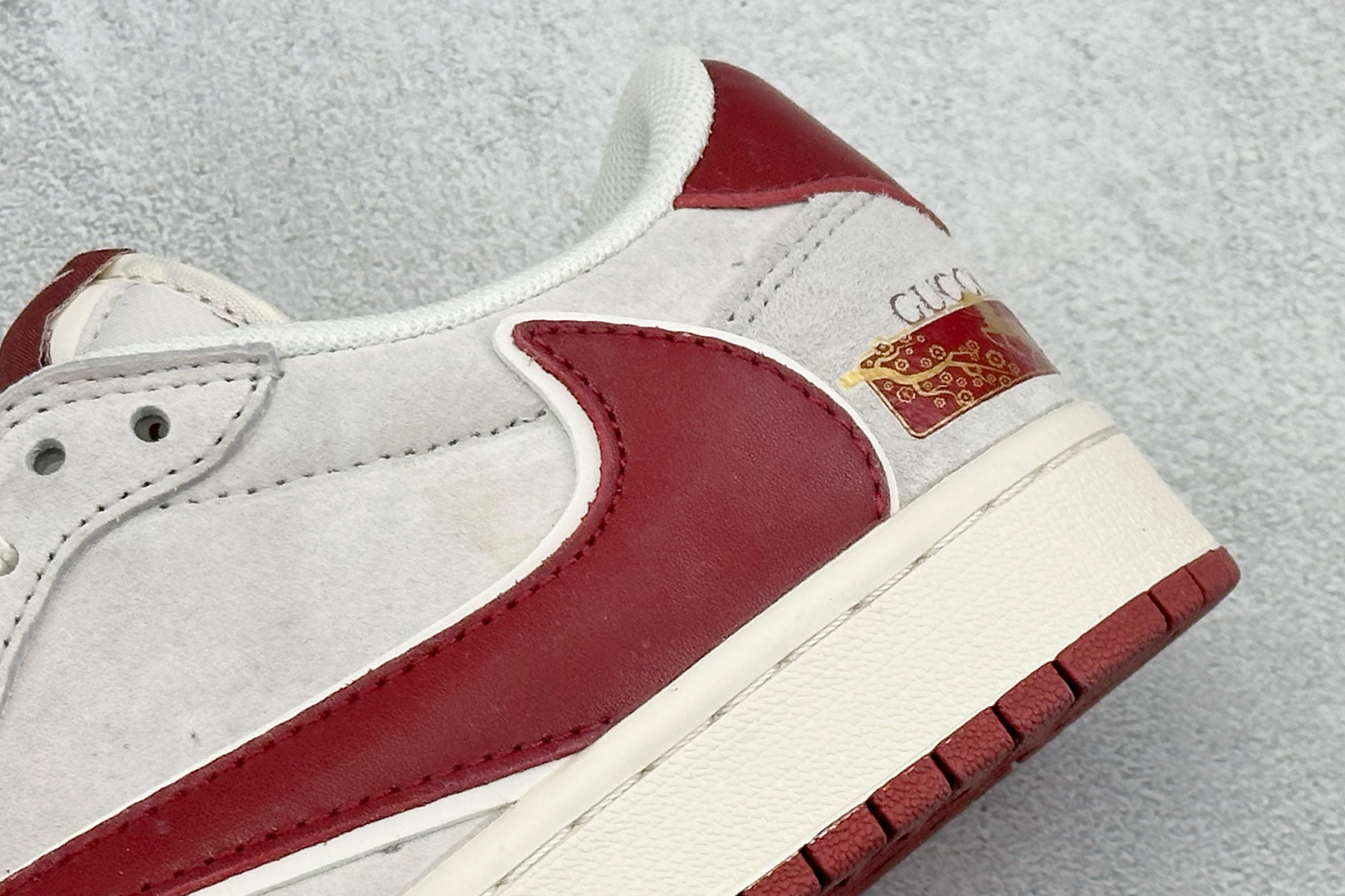300 奢潮联名新标杆！AJ1 x Gucci酒红灰-马年限定款美出高级感 XZ6668-056