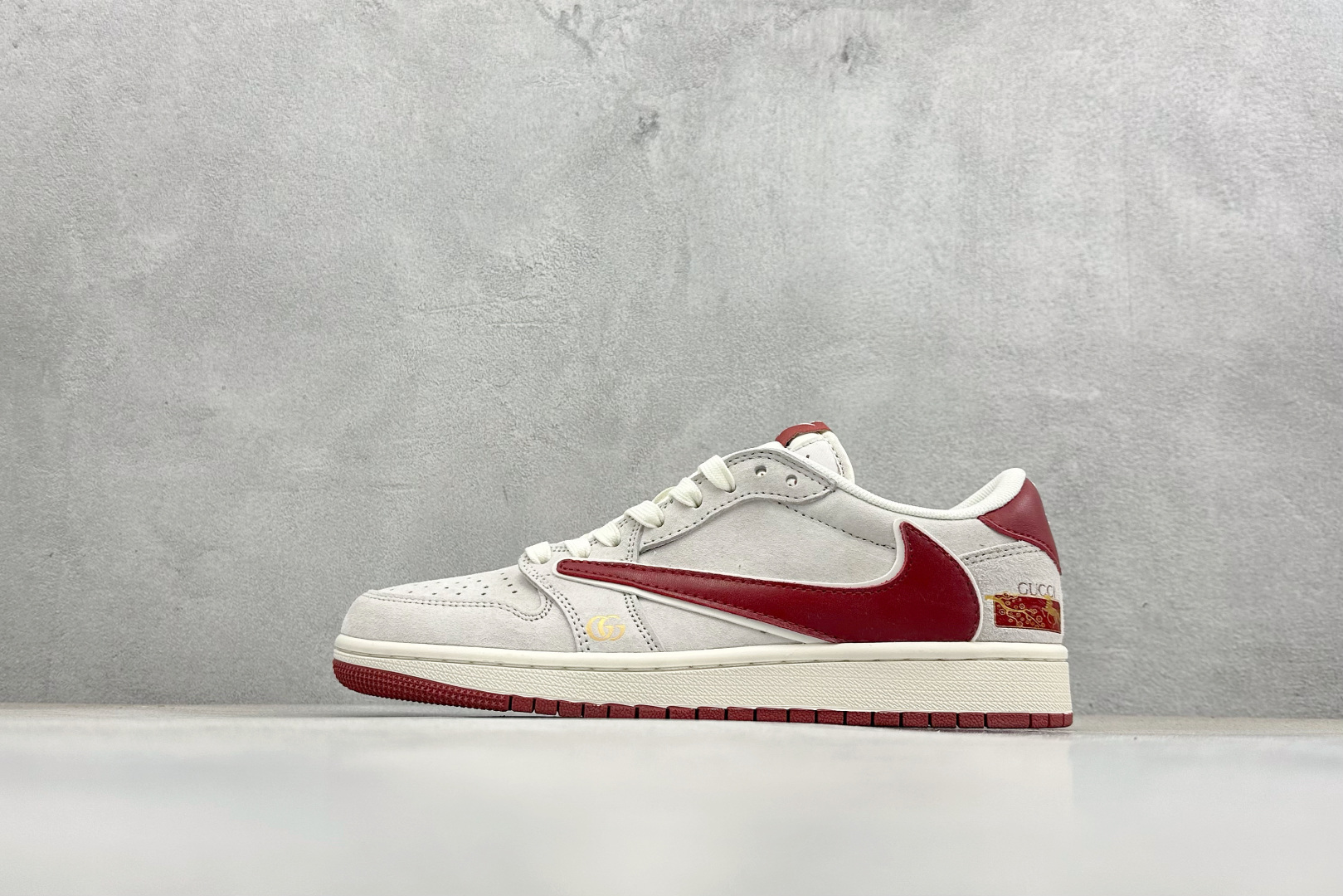 300 奢潮联名新标杆！AJ1 x Gucci酒红灰-马年限定款美出高级感 XZ6668-056