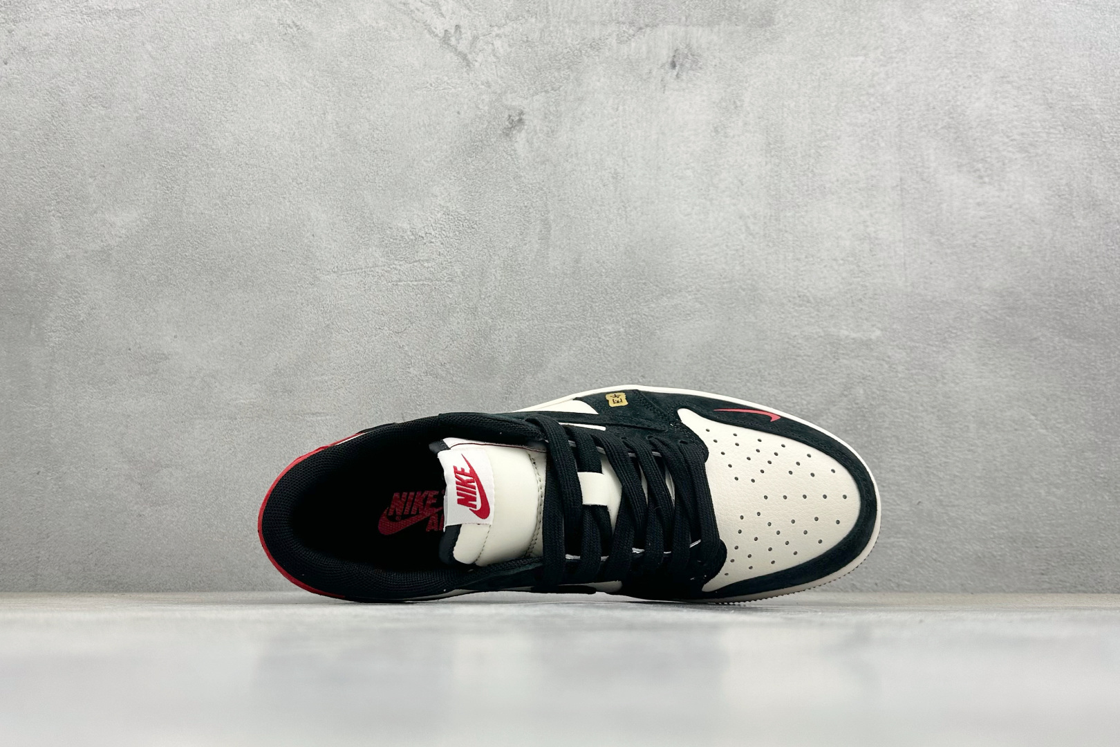 270 Air Jordan 1 Low 乔丹倒勾 爆款高端定制 MZ9588-826