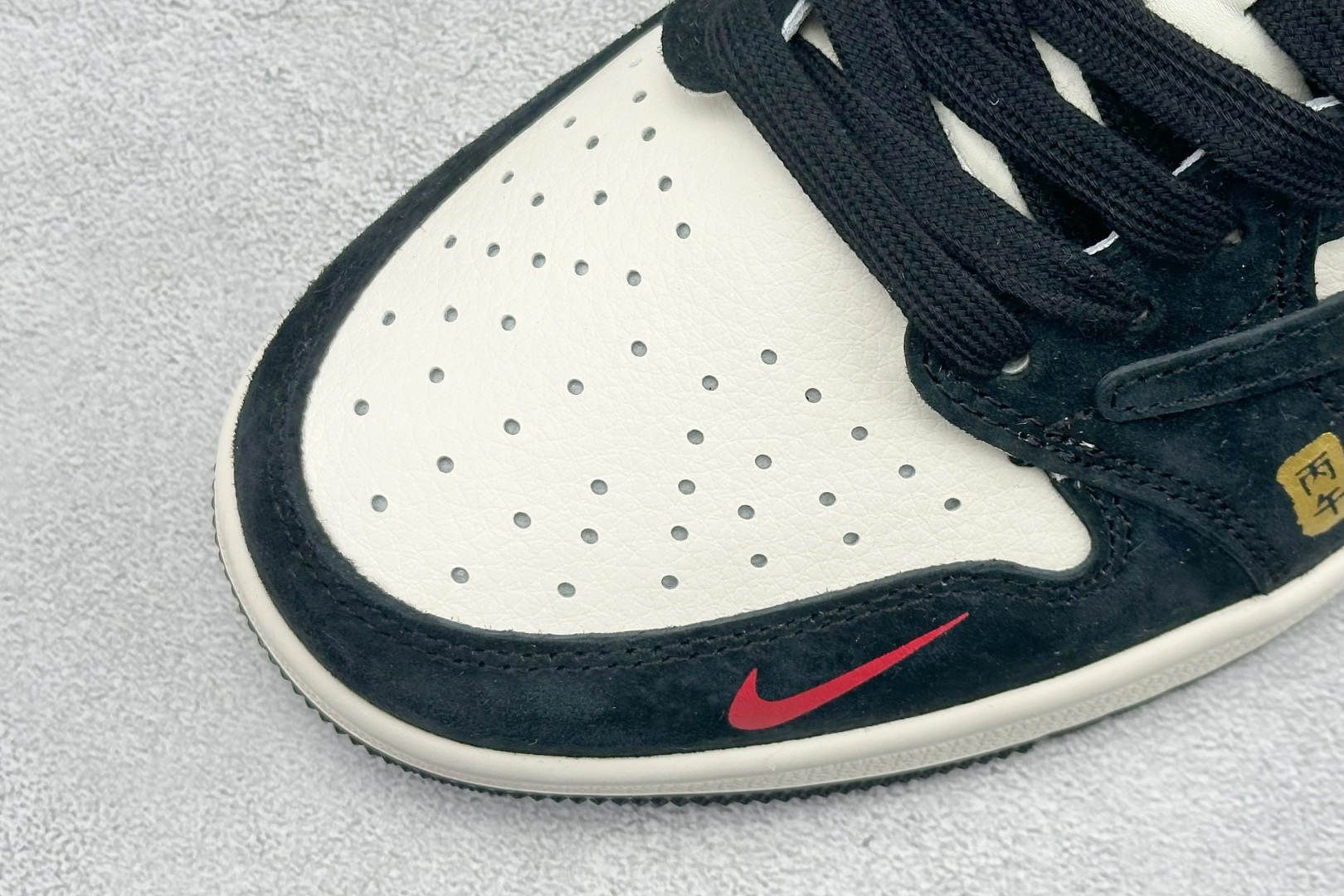 270 Air Jordan 1 Low 乔丹倒勾 爆款高端定制 MZ9588-826