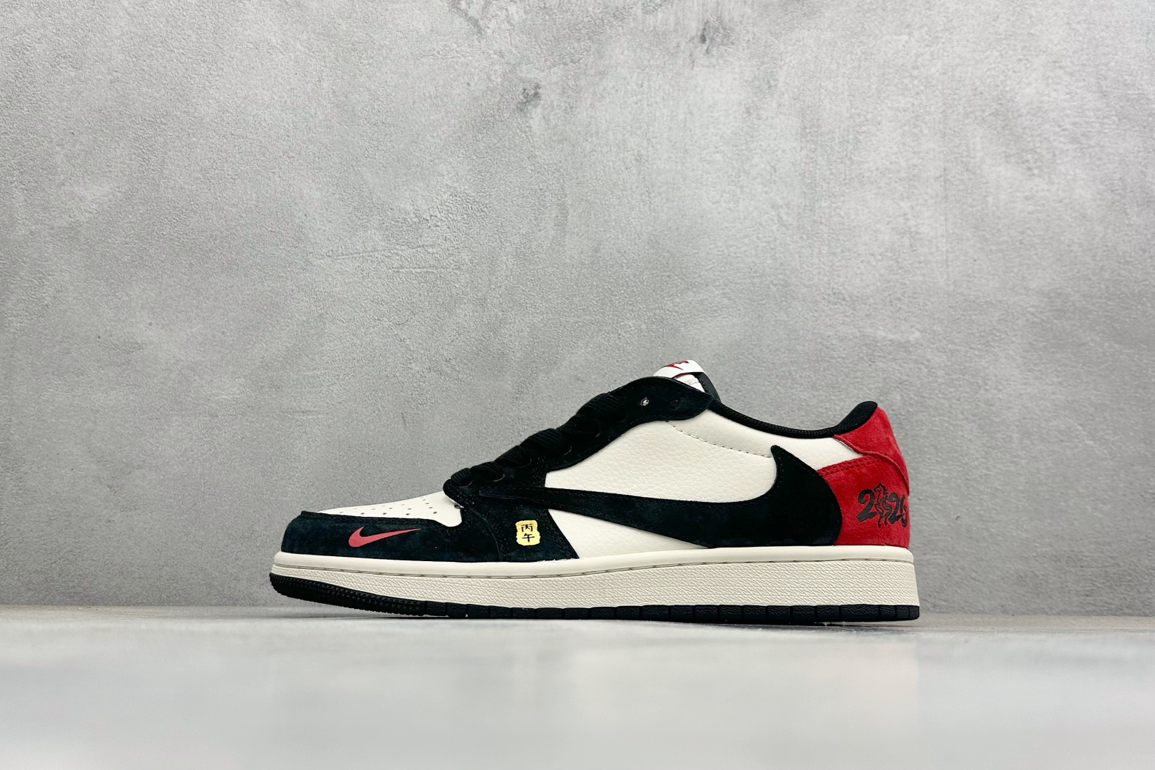 270 Air Jordan 1 Low 乔丹倒勾 爆款高端定制 MZ9588-826