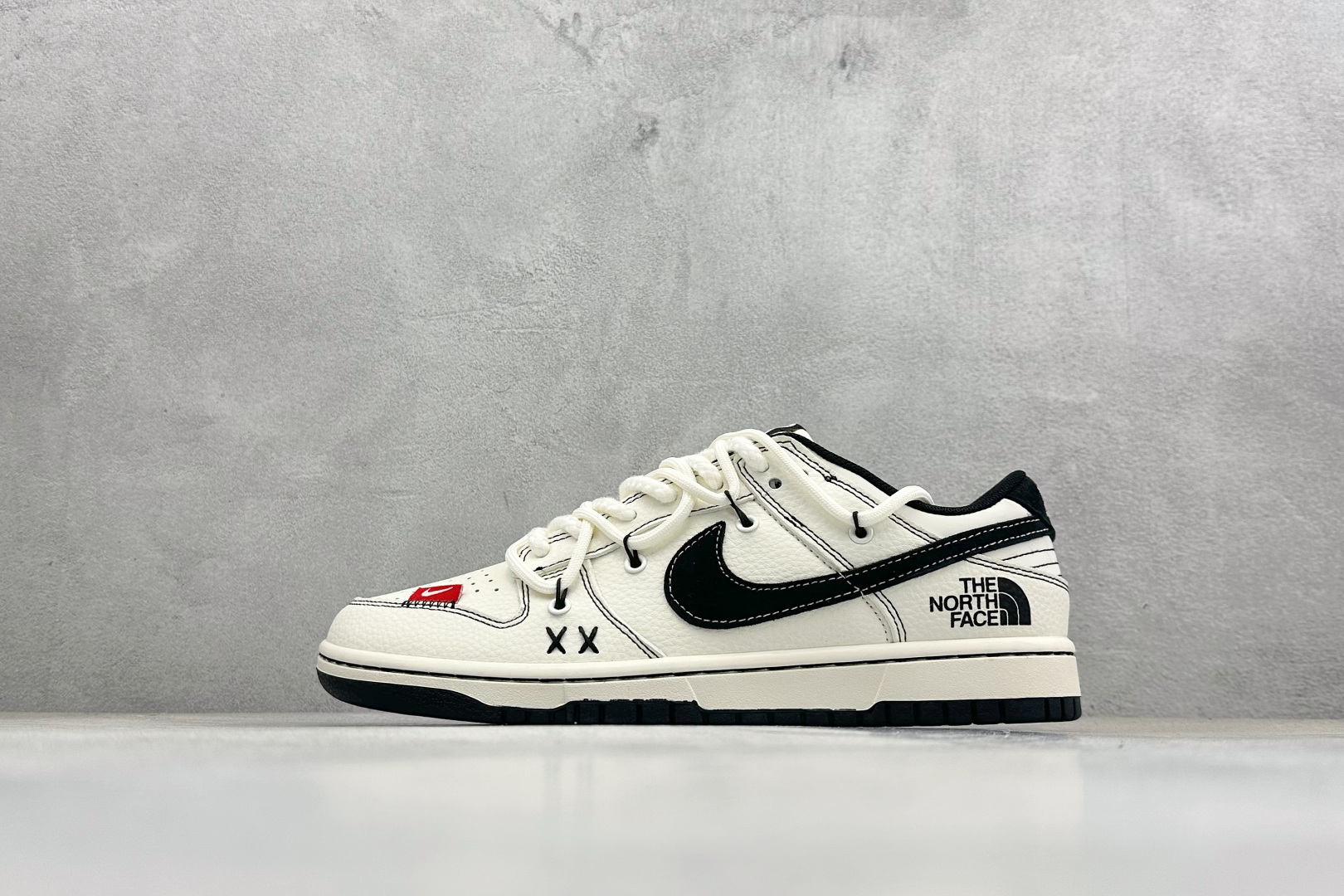 200 Nike Dunk Low Retro 北面绑带联名 周年高端定制 低帮休闲板鞋 YX5066-286-Chinese UA Cheap High Quatity Brand Clothes Bags handbags Sneakers wholesale wholesaler seller from China Factory suppliers Fashion Clothing Shoes best Quality Beautiful Price 200 Nike Dunk Low Retro 北面绑带联名 周年高端定制 低帮休闲板鞋 YX5066-286