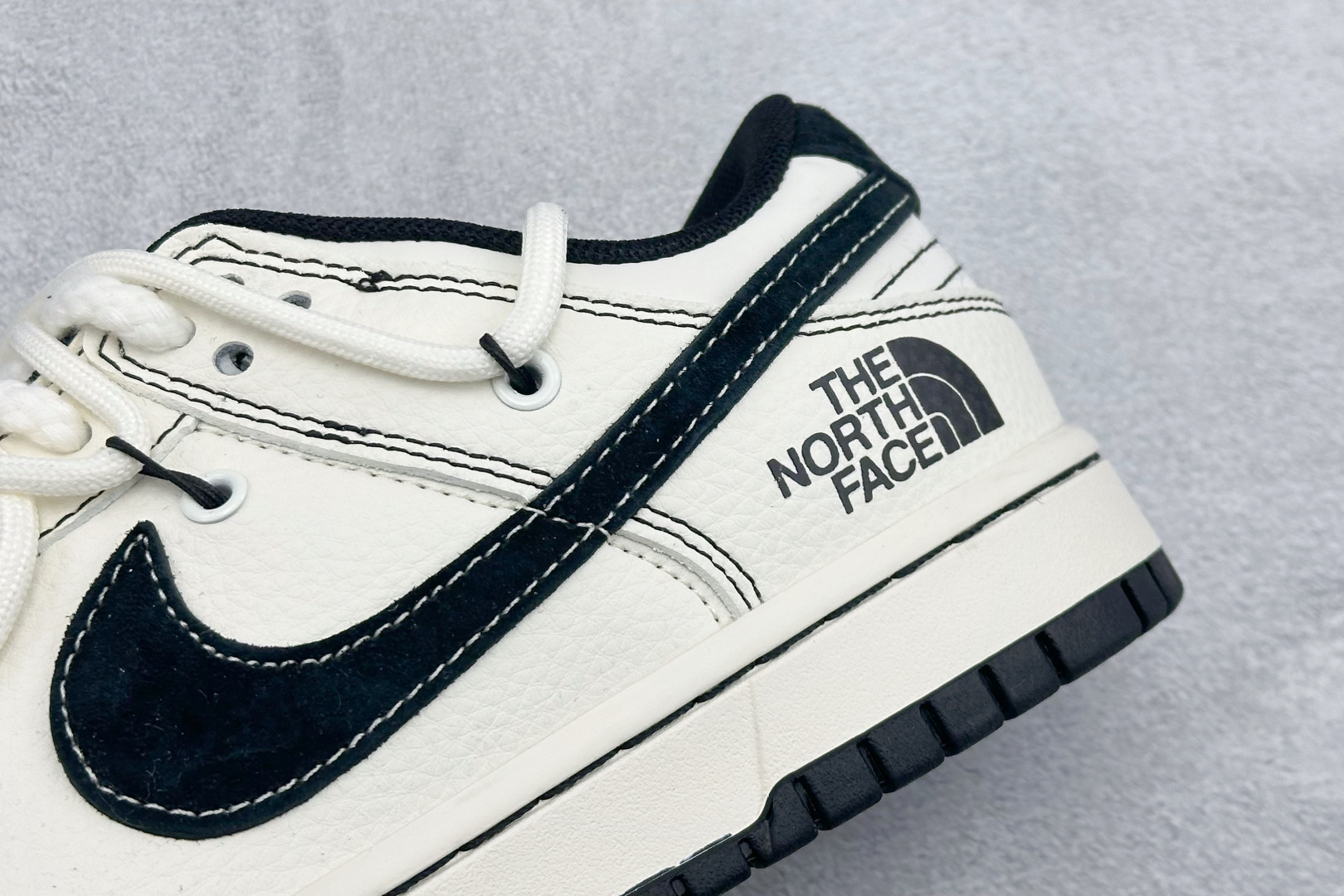 200 Nike Dunk Low Retro 北面绑带联名 周年高端定制 低帮休闲板鞋 YX5066-286-Chinese UA Cheap High Quatity Brand Clothes Bags handbags Sneakers wholesale wholesaler seller from China Factory suppliers Fashion Clothing Shoes best Quality Beautiful Price 200 Nike Dunk Low Retro 北面绑带联名 周年高端定制 低帮休闲板鞋 YX5066-286