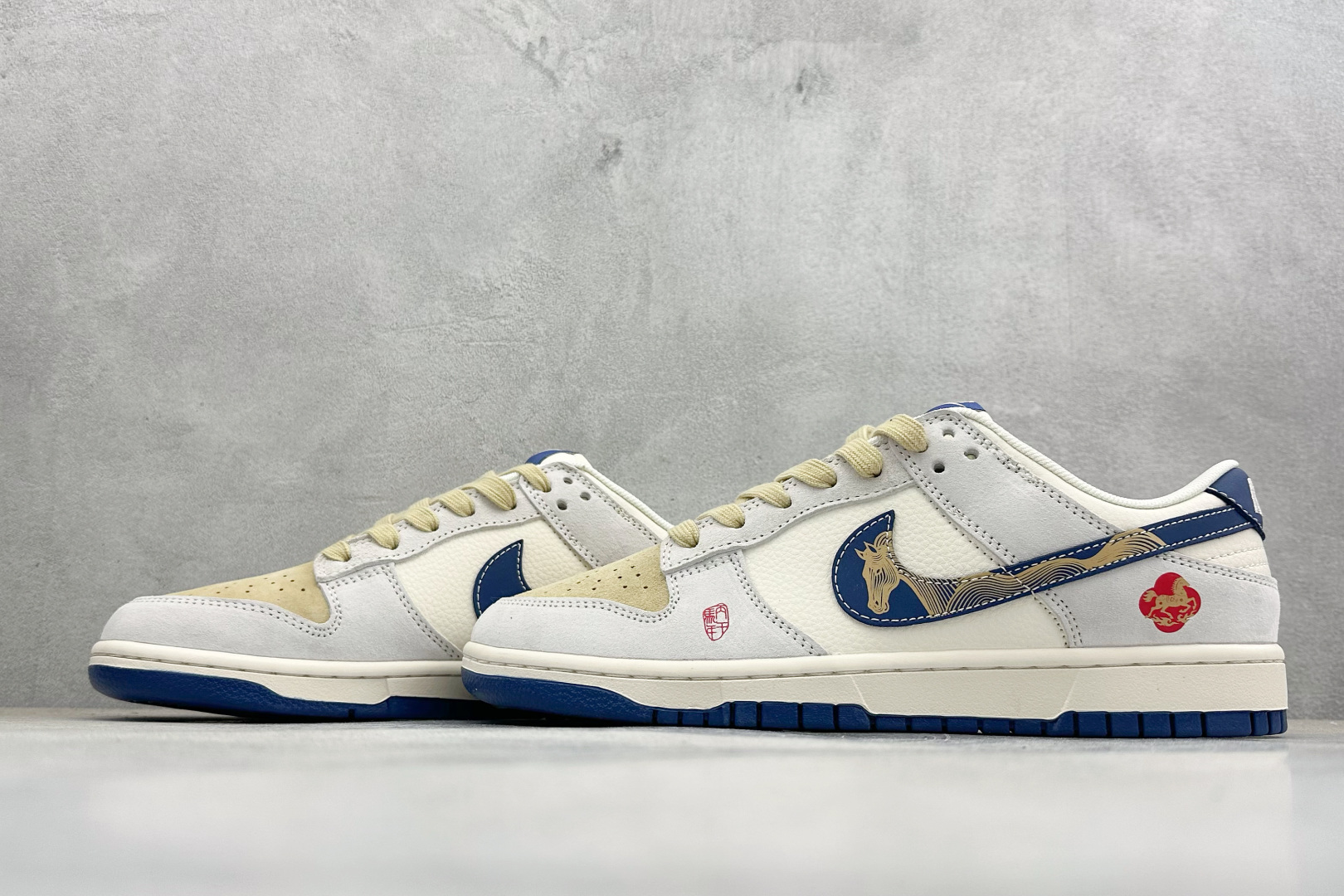 Nike Dunk Low Retro 马年限定 周年高端定制 低帮休闲板鞋 LX1988-812 Nike Dunk Low Retro 马年限定 周年高端定制 低帮休闲板鞋 LX1988-812