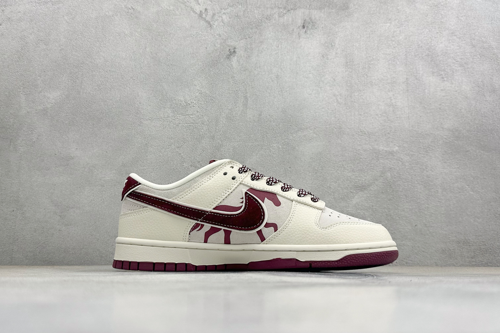 260 Nike Dunk Low Retro 马年限定 周年高端定制 低帮休闲板鞋 DN3168-011