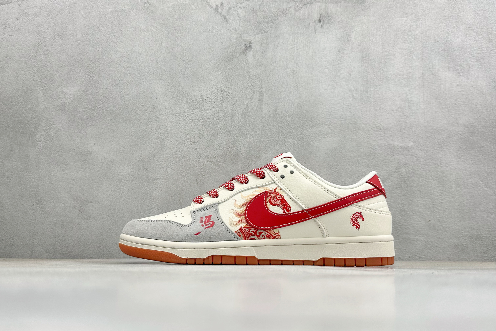 270 Nike Dunk Low Retro 马年限定 周年高端定制 低帮休闲板鞋 FC1688-241-Chinese UA Cheap High Quatity Brand Clothes Bags handbags Sneakers wholesale wholesaler seller from China Factory suppliers Fashion Clothing Shoes best Quality Beautiful Price 270 Nike Dunk Low Retro 马年限定 周年高端定制 低帮休闲板鞋 FC1688-241