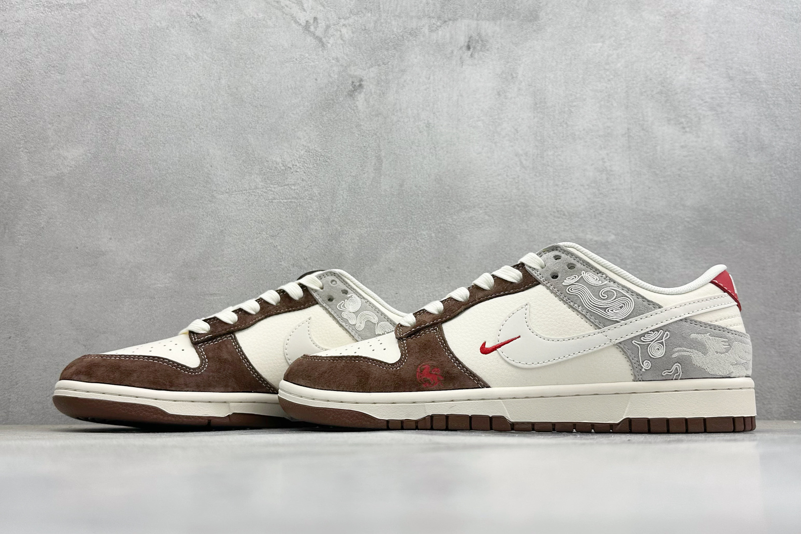 260 Nike Dunk Low Retro 马年限定 周年高端定制 低帮休闲板鞋 ZH2598-810