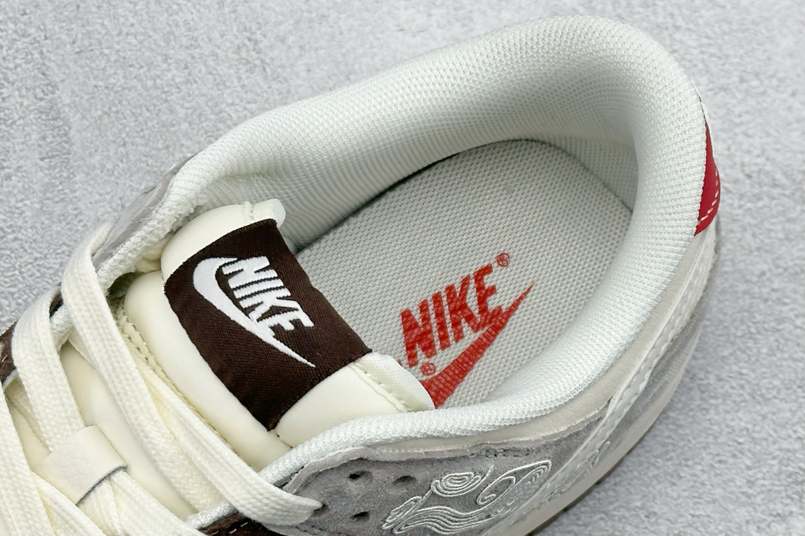 260 Nike Dunk Low Retro 马年限定 周年高端定制 低帮休闲板鞋 ZH2598-810