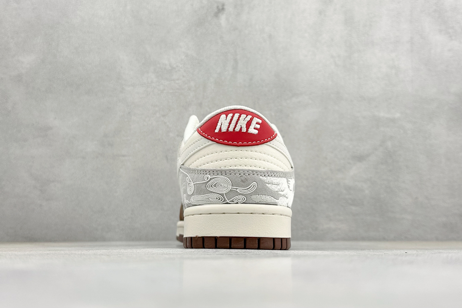 260 Nike Dunk Low Retro 马年限定 周年高端定制 低帮休闲板鞋 ZH2598-810