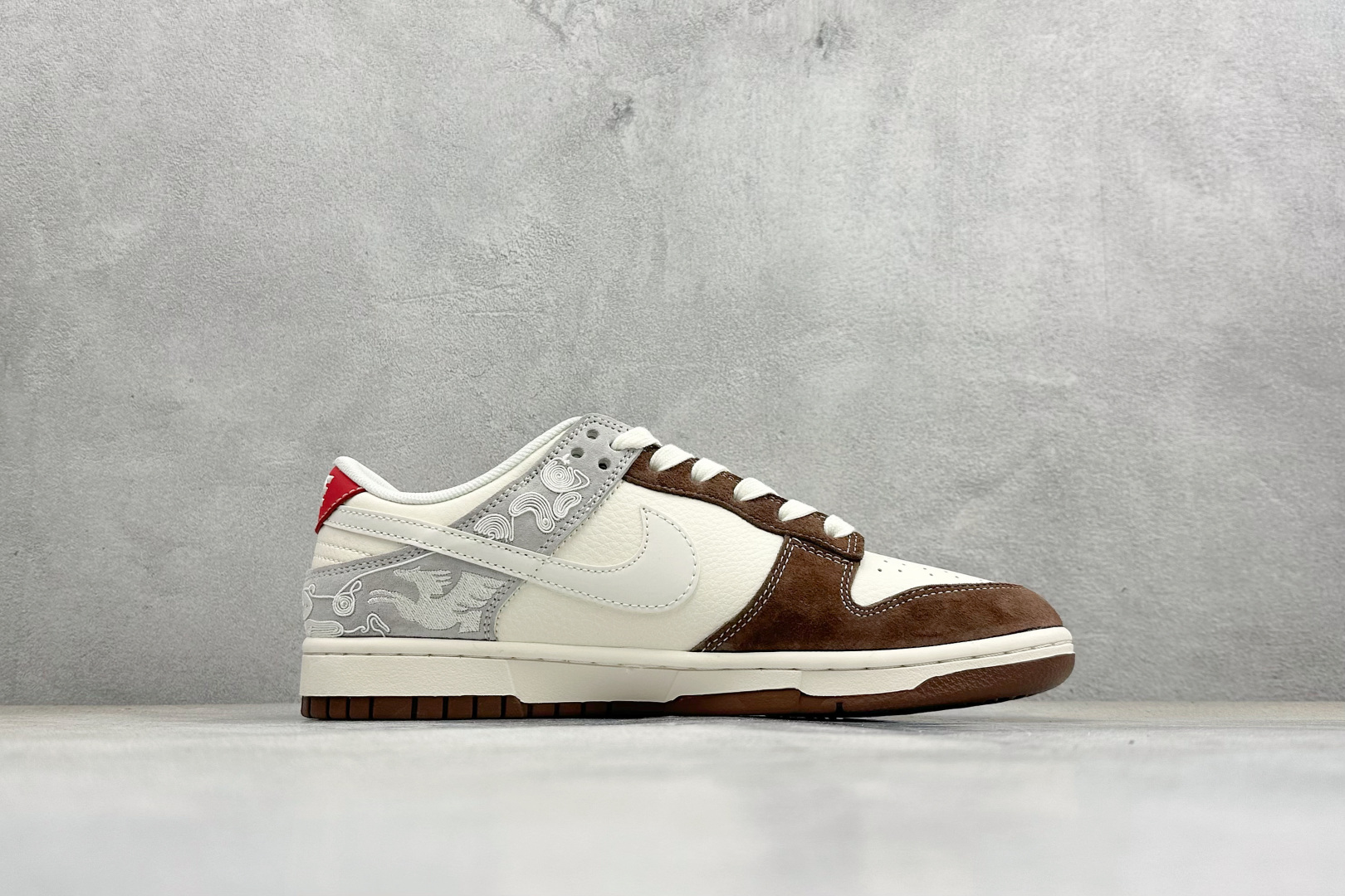 260 Nike Dunk Low Retro 马年限定 周年高端定制 低帮休闲板鞋 ZH2598-810