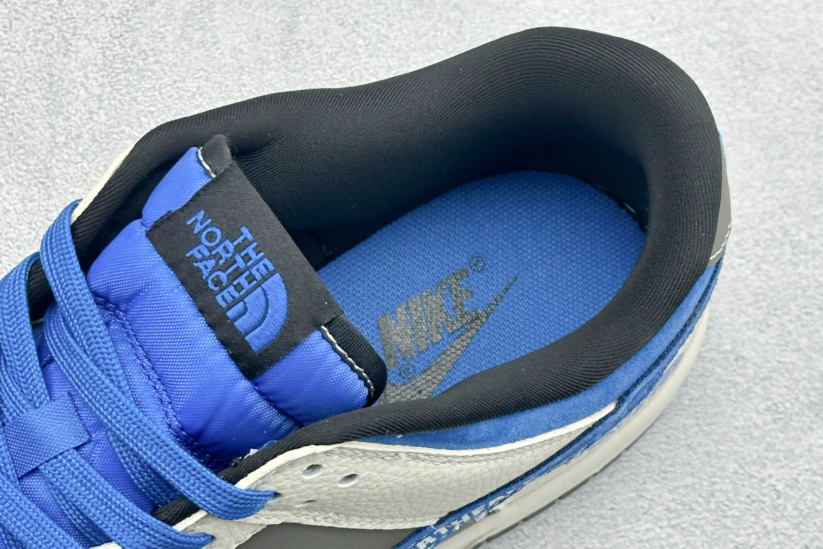 280 Nike Dunk Low Retro 北面联名 周年高端定制 低帮休闲板鞋 TX1688-018-Chinese UA Cheap High Quatity Brand Clothes Bags handbags Sneakers wholesale wholesaler seller from China Factory suppliers Fashion Clothing Shoes best Quality Beautiful Price 280 Nike Dunk Low Retro 北面联名 周年高端定制 低帮休闲板鞋 TX1688-018