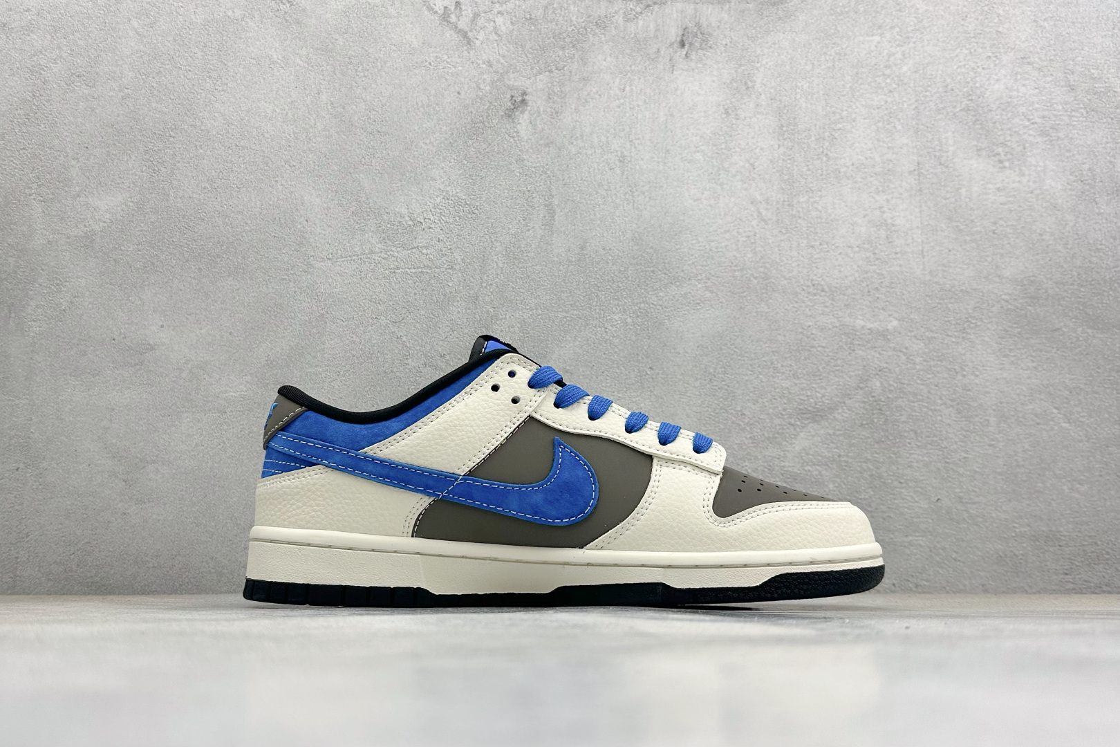 280 Nike Dunk Low Retro 北面联名 周年高端定制 低帮休闲板鞋 TX1688-018-Chinese UA Cheap High Quatity Brand Clothes Bags handbags Sneakers wholesale wholesaler seller from China Factory suppliers Fashion Clothing Shoes best Quality Beautiful Price 280 Nike Dunk Low Retro 北面联名 周年高端定制 低帮休闲板鞋 TX1688-018