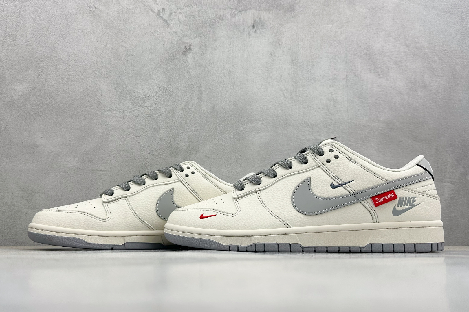 280 Nike Dunk Low Retro SUP联名 周年高端定制 低帮休闲板鞋 HH7518-084-Chinese UA Cheap High Quatity Brand Clothes Bags handbags Sneakers wholesale wholesaler seller from China Factory suppliers Fashion Clothing Shoes best Quality Beautiful Price 280 Nike Dunk Low Retro SUP联名 周年高端定制 低帮休闲板鞋 HH7518-084