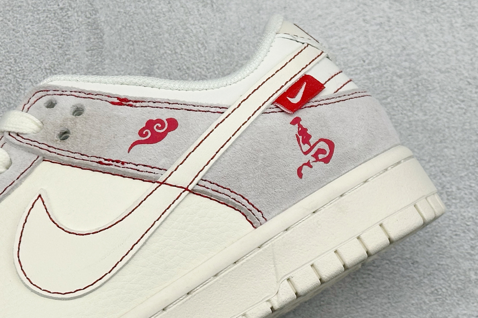 260 Nike Dunk Low Retro 马年限定 周年高端定制 低帮休闲板鞋 YX5066-411-Chinese UA Cheap High Quatity Brand Clothes Bags handbags Sneakers wholesale wholesaler seller from China Factory suppliers Fashion Clothing Shoes best Quality Beautiful Price 260 Nike Dunk Low Retro 马年限定 周年高端定制 低帮休闲板鞋 YX5066-411