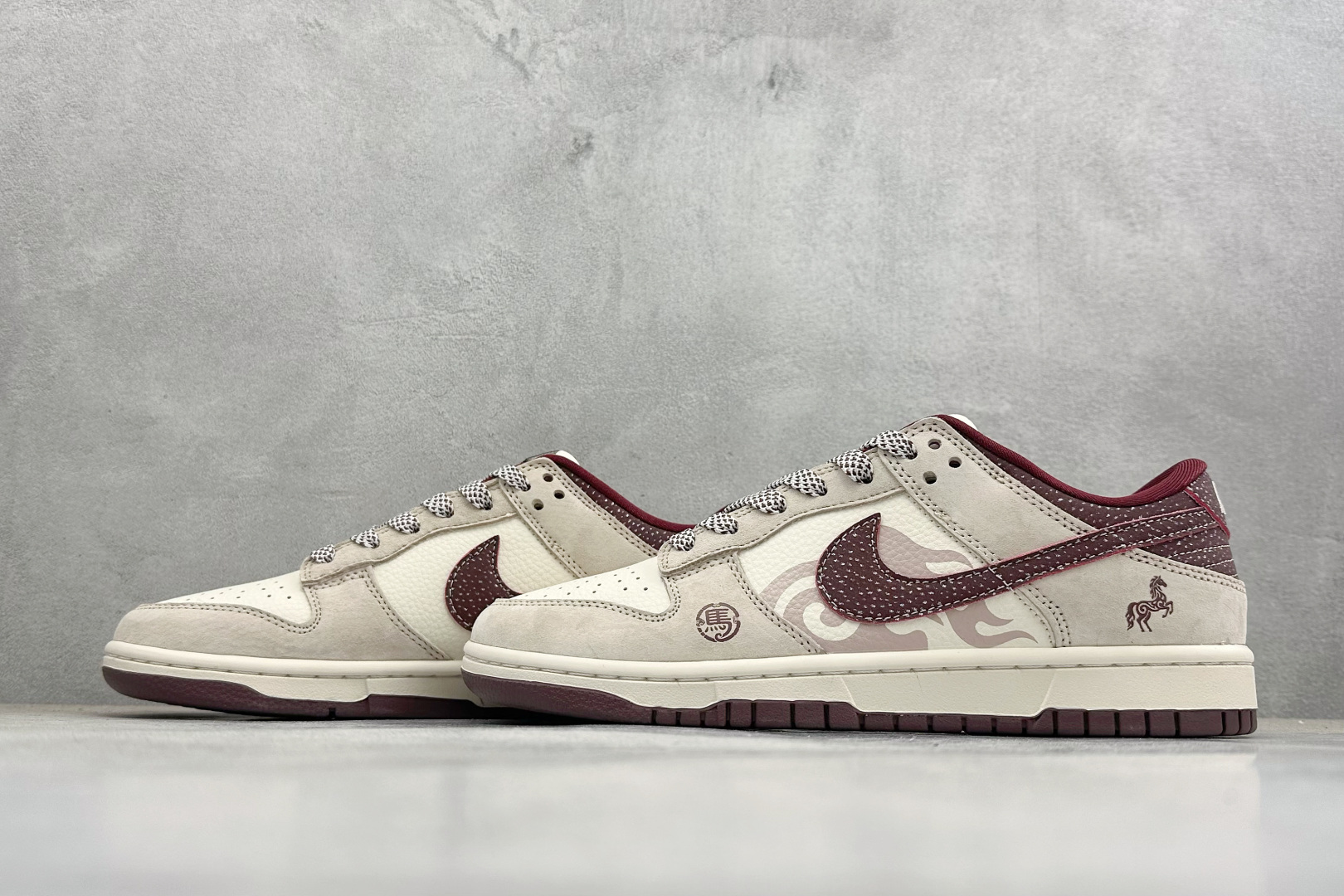260 Nike Dunk Low Retro 马年限定 周年高端定制 低帮休闲板鞋 XT6998-112-Chinese UA Cheap High Quatity Brand Clothes Bags handbags Sneakers wholesale wholesaler seller from China Factory suppliers Fashion Clothing Shoes best Quality Beautiful Price 260 Nike Dunk Low Retro 马年限定 周年高端定制 低帮休闲板鞋 XT6998-112