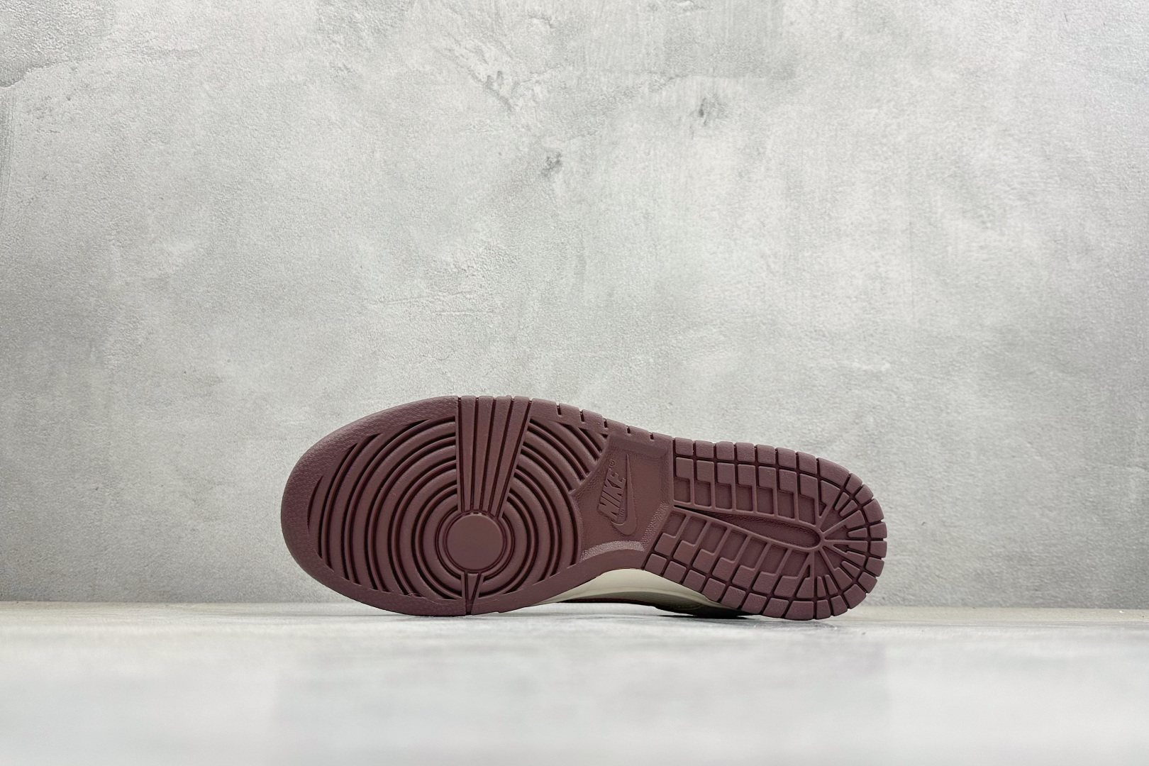 260 Nike Dunk Low Retro 马年限定 周年高端定制 低帮休闲板鞋 XT6998-112-Chinese UA Cheap High Quatity Brand Clothes Bags handbags Sneakers wholesale wholesaler seller from China Factory suppliers Fashion Clothing Shoes best Quality Beautiful Price 260 Nike Dunk Low Retro 马年限定 周年高端定制 低帮休闲板鞋 XT6998-112