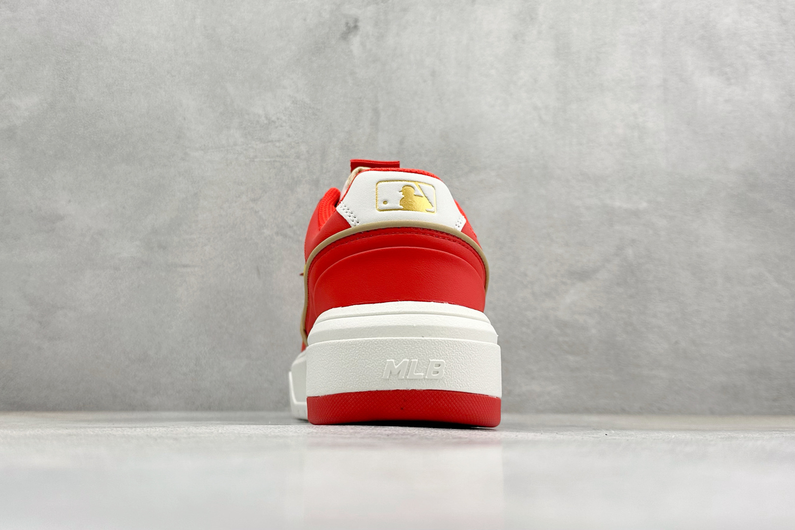 230 马年限定 MLB NY 印花网红学长鞋 内增高6cm 3ASXCA12N-Chinese UA Cheap High Quatity Brand Clothes Bags handbags Sneakers wholesale wholesaler seller from China Factory suppliers Fashion Clothing Shoes best Quality Beautiful Price 230 马年限定 MLB NY 印花网红学长鞋 内增高6cm 3ASXCA12N