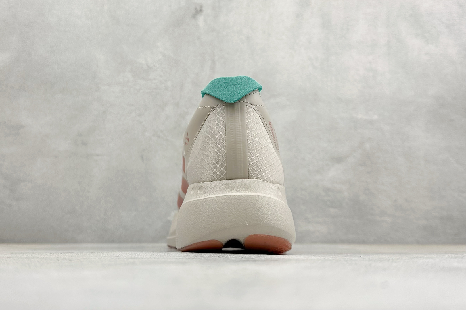 190 Adidas Adizero Adios 4 M 阿迪透气轻盈低帮跑步鞋 HQ0098