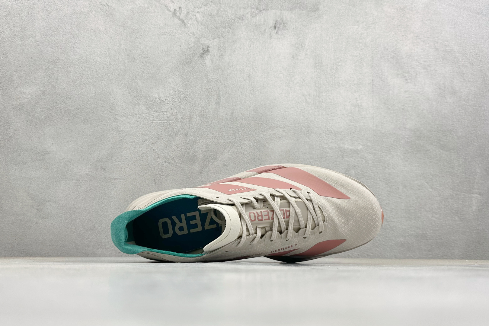 190 Adidas Adizero Adios 4 M 阿迪透气轻盈低帮跑步鞋 HQ0098
