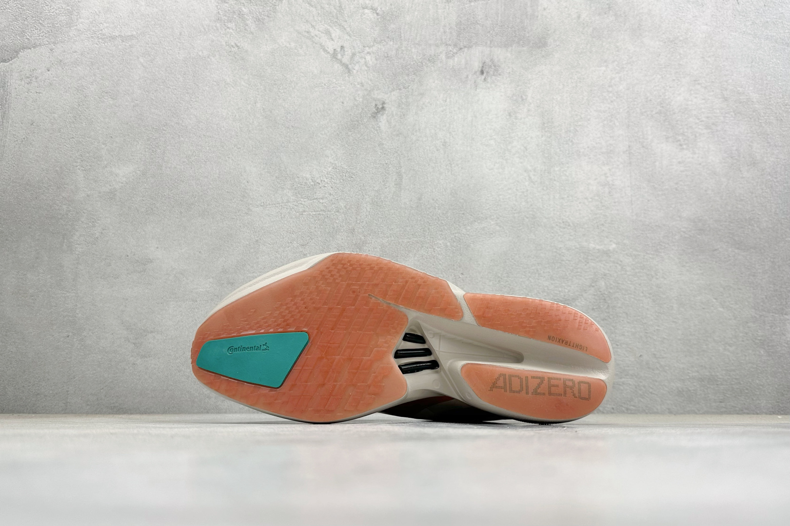 190 Adidas Adizero Adios 4 M 阿迪透气轻盈低帮跑步鞋 HQ0098