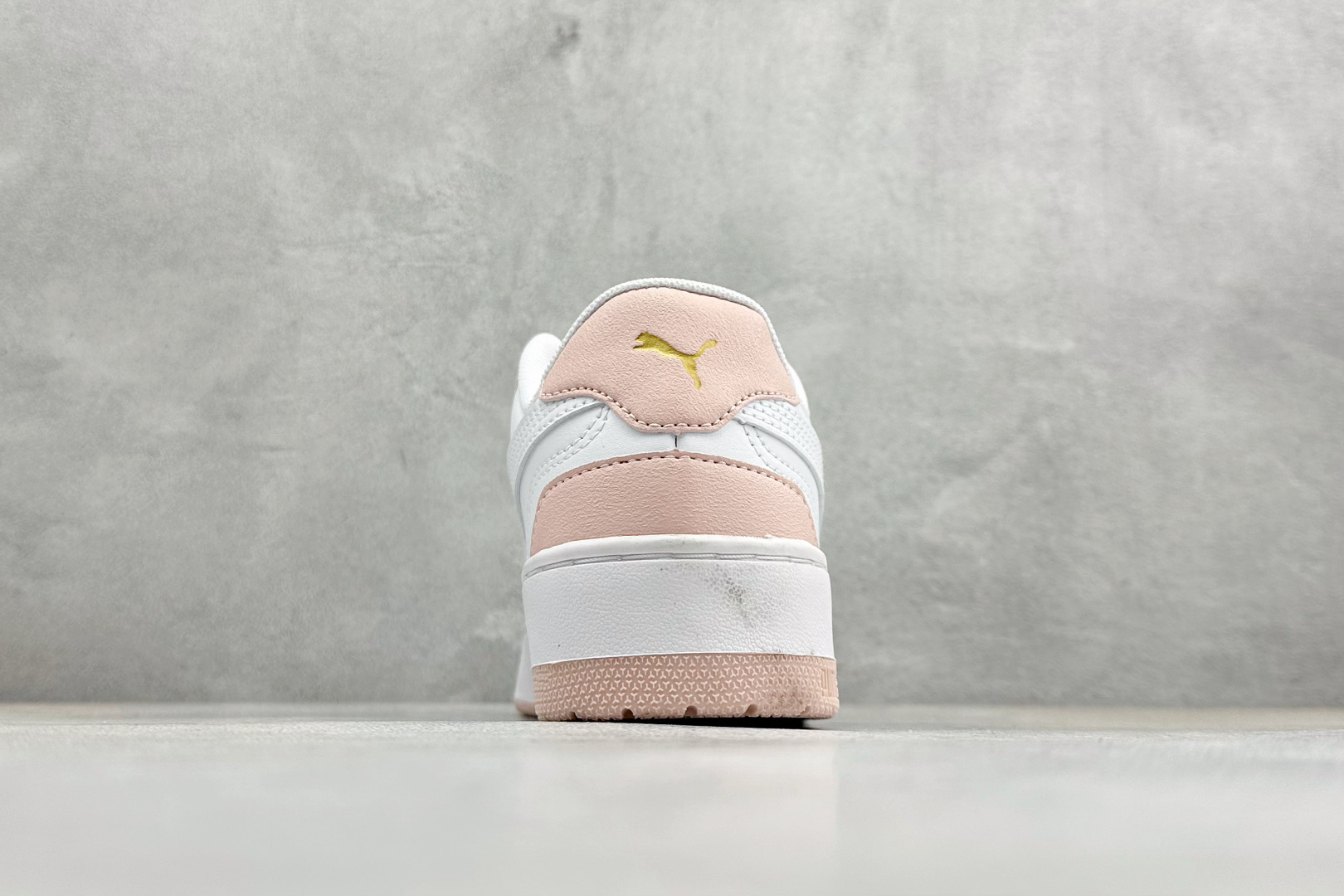150 PUMA彪马 CA Match Court 休闲经典简约复古低帮板鞋 308621-04-Chinese UA Cheap High Quatity Brand Clothes Bags handbags Sneakers wholesale wholesaler seller from China Factory suppliers Fashion Clothing Shoes best Quality Beautiful Price 150 PUMA彪马 CA Match Court 休闲经典简约复古低帮板鞋 308621-04
