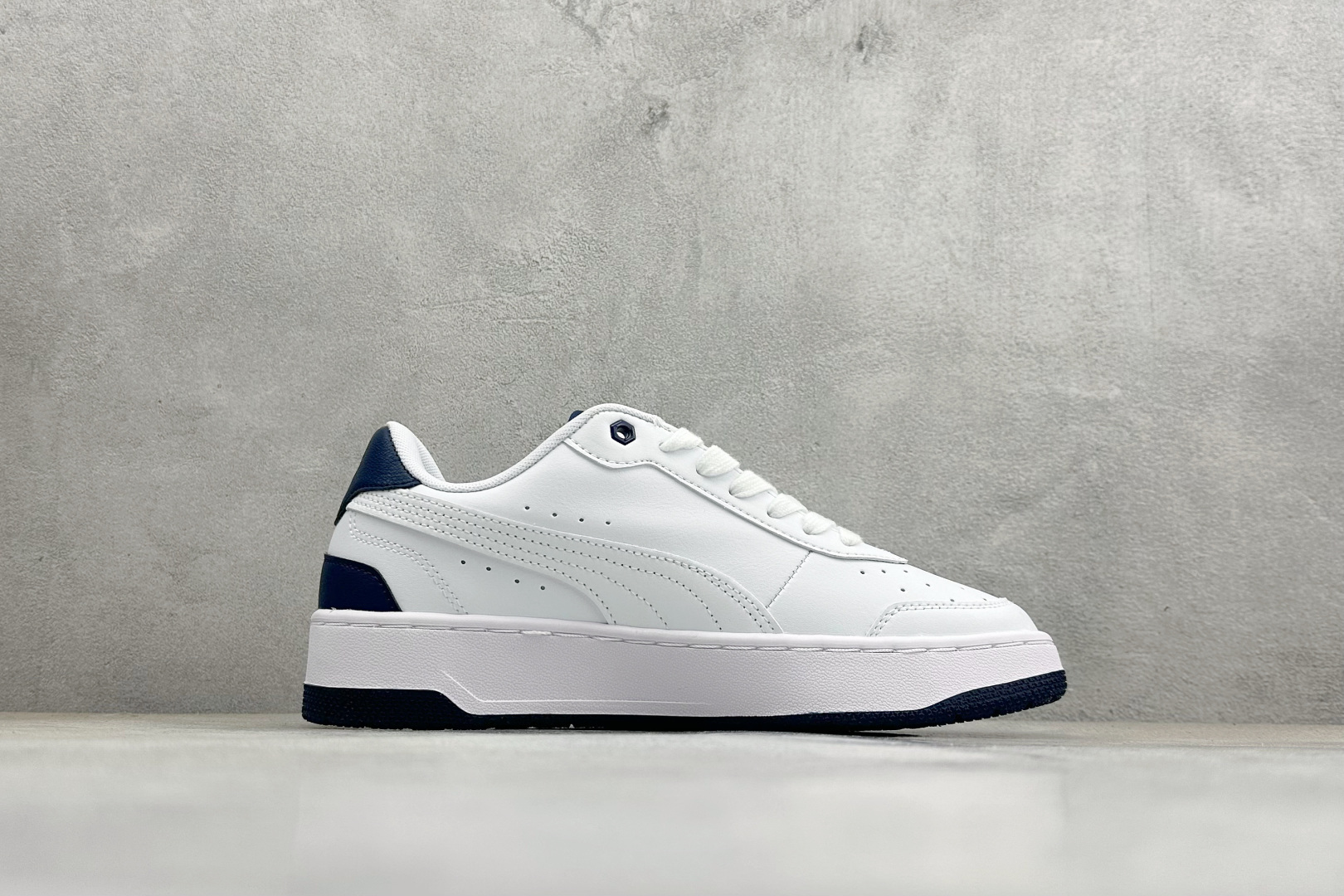 150 PUMA彪马 CA Match Court 休闲经典简约复古低帮板鞋 308621-06-Chinese UA Cheap High Quatity Brand Clothes Bags handbags Sneakers wholesale wholesaler seller from China Factory suppliers Fashion Clothing Shoes best Quality Beautiful Price 150 PUMA彪马 CA Match Court 休闲经典简约复古低帮板鞋 308621-06