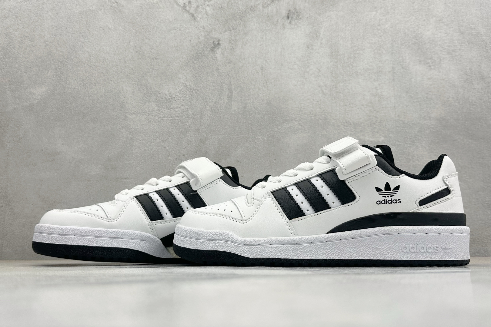 160 HX版AD Forum 84 Low 低帮百搭潮流休闲运动板鞋 FY7757-Chinese UA Cheap High Quatity Brand Clothes Bags handbags Sneakers wholesale wholesaler seller from China Factory suppliers Fashion Clothing Shoes best Quality Beautiful Price 160 HX版AD Forum 84 Low 低帮百搭潮流休闲运动板鞋 FY7757