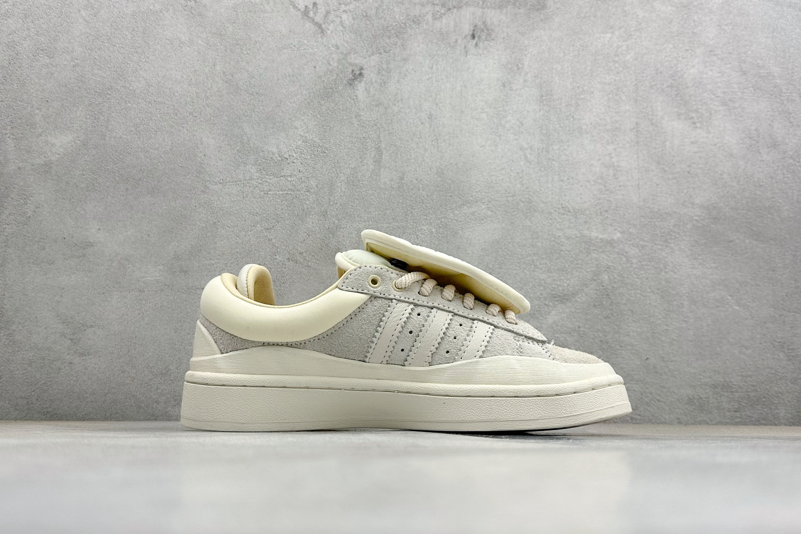 200 TG版Bad Bunny x Adidas Originals Forum Low 坏痞兔联名 低帮百搭潮流休闲运动板鞋 FZ5823-Chinese UA Cheap High Quatity Brand Clothes Bags handbags Sneakers wholesale wholesaler seller from China Factory suppliers Fashion Clothing Shoes best Quality Beautiful Price 200 TG版Bad Bunny x Adidas Originals Forum Low 坏痞兔联名 低帮百搭潮流休闲运动板鞋 FZ5823