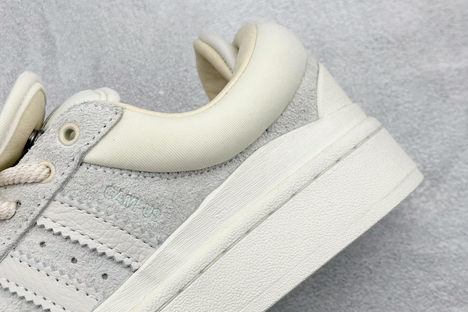 200 TG版Bad Bunny x Adidas Originals Forum Low 坏痞兔联名 低帮百搭潮流休闲运动板鞋 FZ5823-Chinese UA Cheap High Quatity Brand Clothes Bags handbags Sneakers wholesale wholesaler seller from China Factory suppliers Fashion Clothing Shoes best Quality Beautiful Price 200 TG版Bad Bunny x Adidas Originals Forum Low 坏痞兔联名 低帮百搭潮流休闲运动板鞋 FZ5823