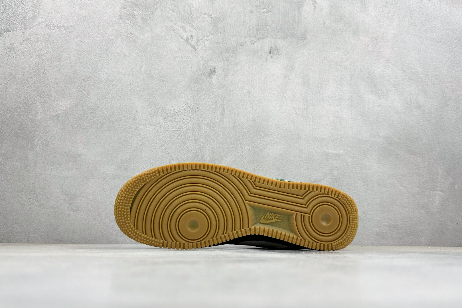 260 SC版Nike Air Force 1'07 Low 马年限定 黑松奶霜 空军一号低帮休闲板鞋 XY9025-005-Chinese UA Cheap High Quatity Brand Clothes Bags handbags Sneakers wholesale wholesaler seller from China Factory suppliers Fashion Clothing Shoes best Quality Beautiful Price 260 SC版Nike Air Force 1'07 Low 马年限定 黑松奶霜 空军一号低帮休闲板鞋 XY9025-005