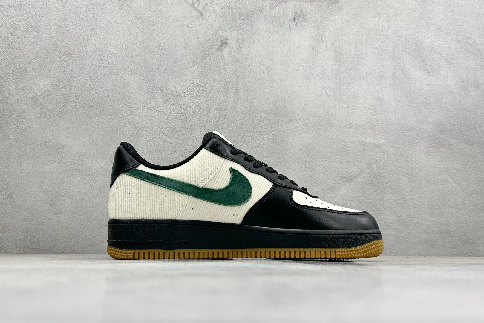 260 SC版Nike Air Force 1'07 Low 马年限定 黑松奶霜 空军一号低帮休闲板鞋 XY9025-005-Chinese UA Cheap High Quatity Brand Clothes Bags handbags Sneakers wholesale wholesaler seller from China Factory suppliers Fashion Clothing Shoes best Quality Beautiful Price 260 SC版Nike Air Force 1'07 Low 马年限定 黑松奶霜 空军一号低帮休闲板鞋 XY9025-005