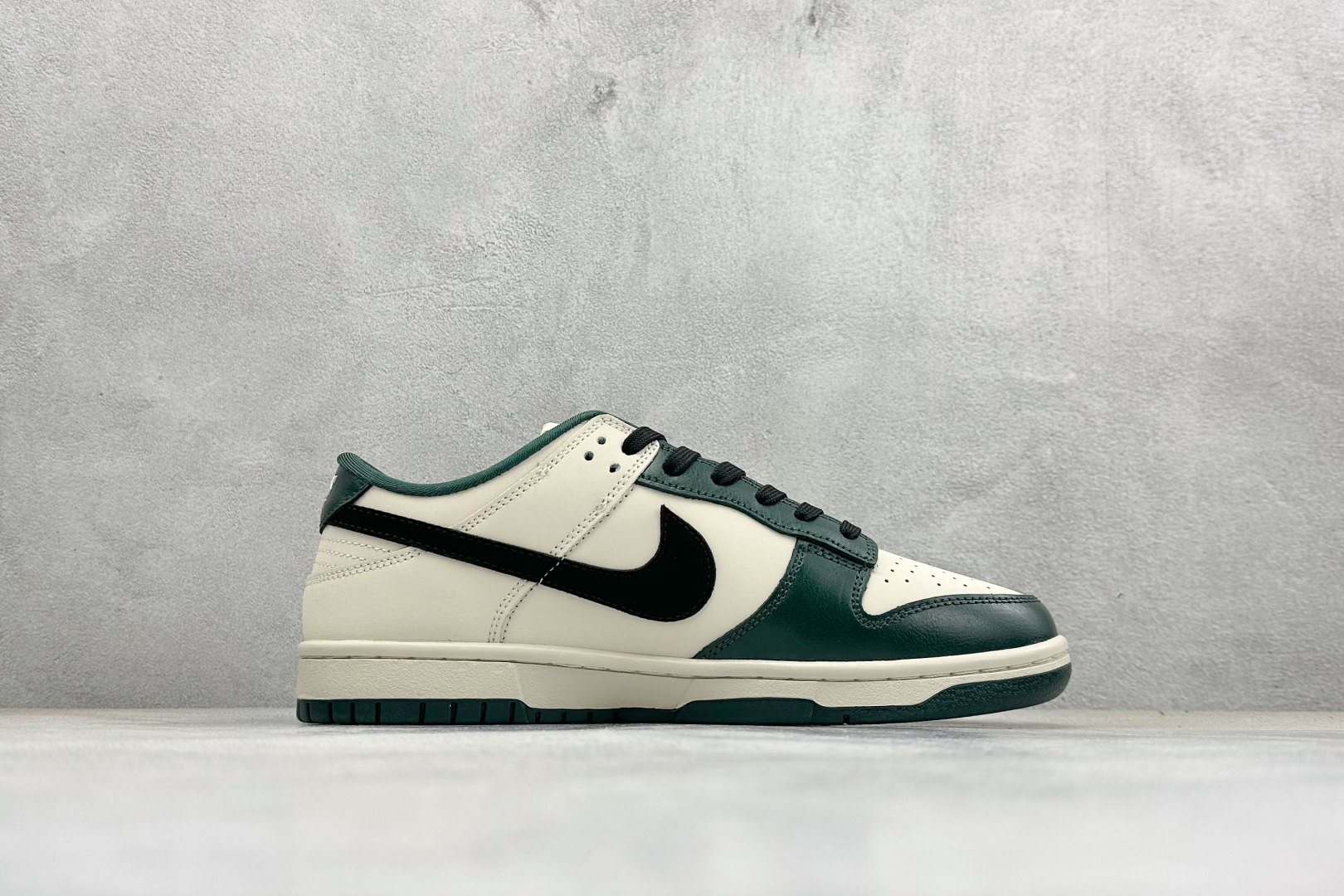 280 SC版Nike SB Dunk Low 马年限定 苔绿奶杏 高端定制 低帮休闲板鞋 NH0601-483-Chinese UA Cheap High Quatity Brand Clothes Bags handbags Sneakers wholesale wholesaler seller from China Factory suppliers Fashion Clothing Shoes best Quality Beautiful Price 280 SC版Nike SB Dunk Low 马年限定 苔绿奶杏 高端定制 低帮休闲板鞋 NH0601-483
